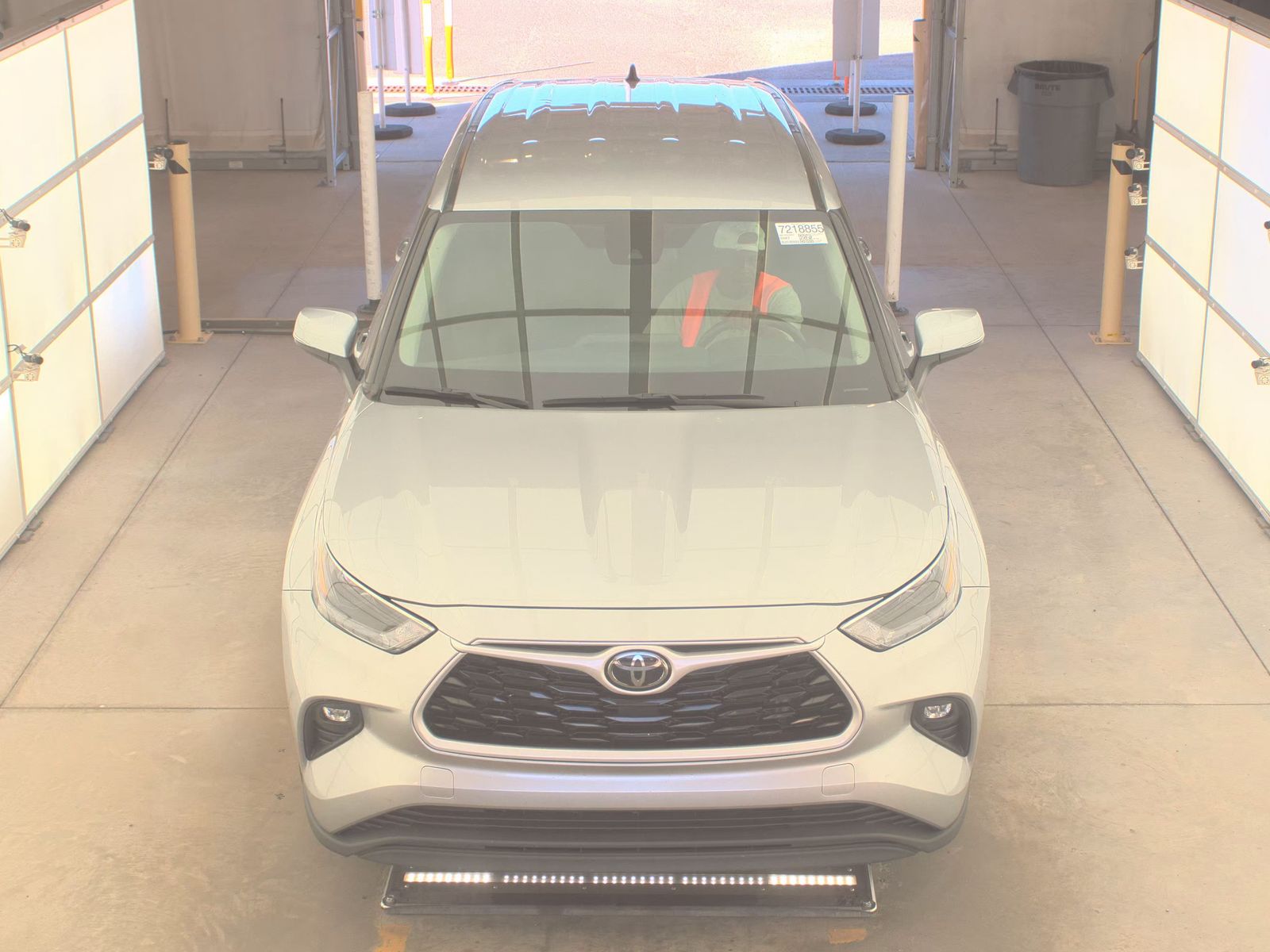 2024 Toyota Highlander LE FWD