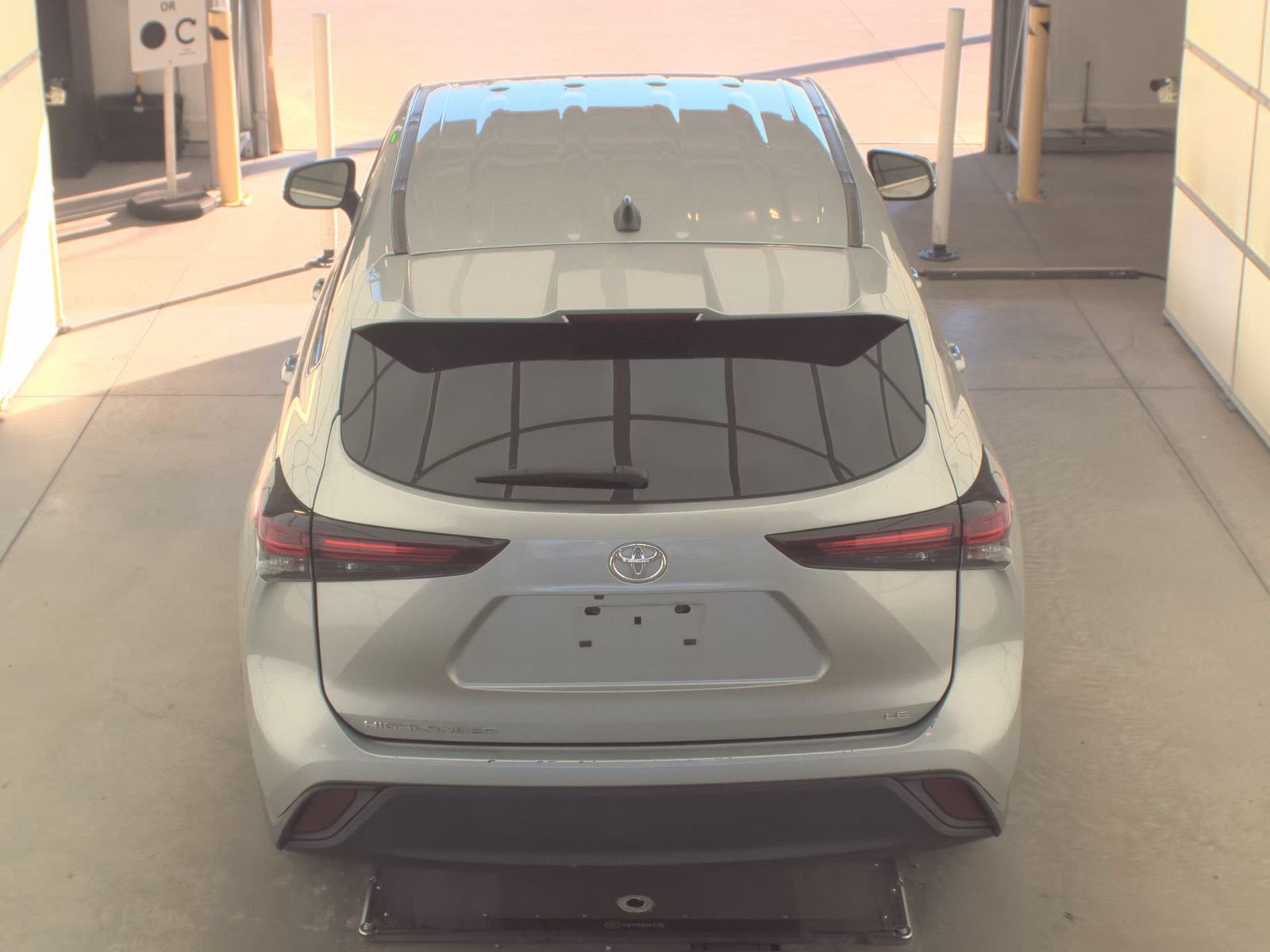 2024 Toyota Highlander LE FWD