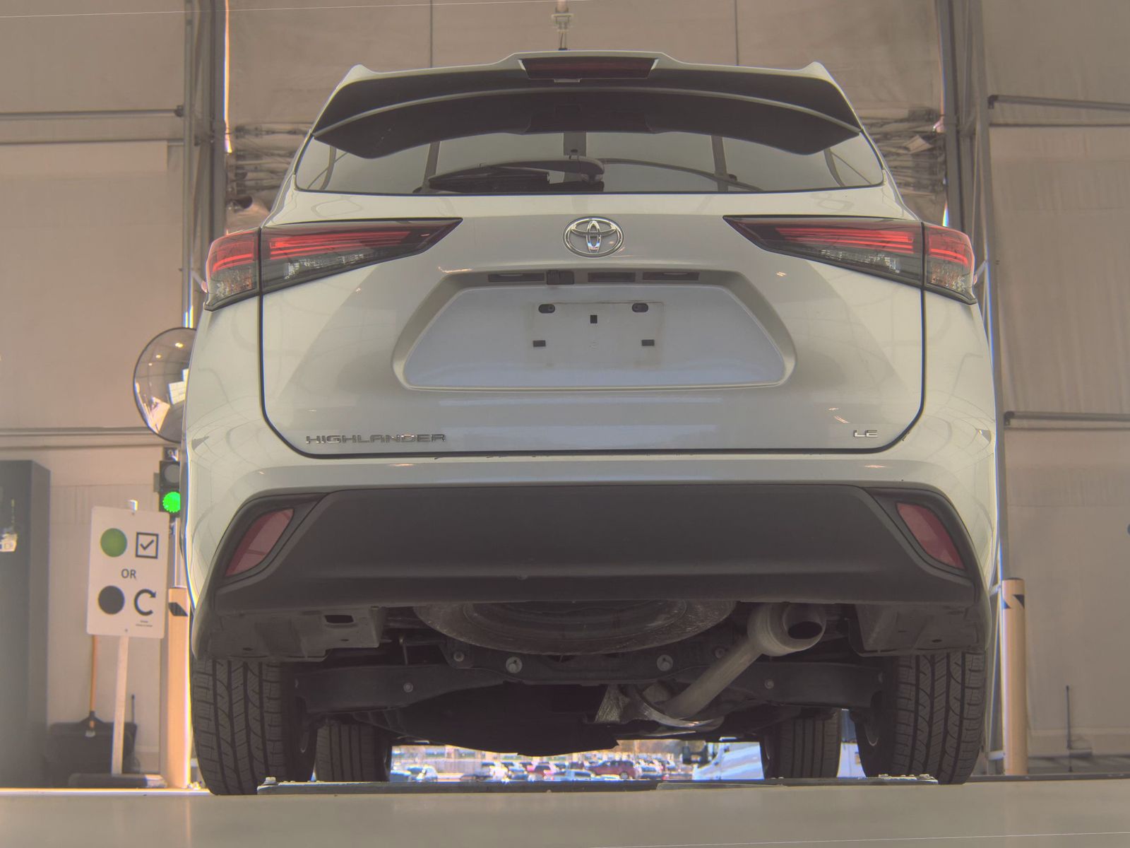 2024 Toyota Highlander LE FWD