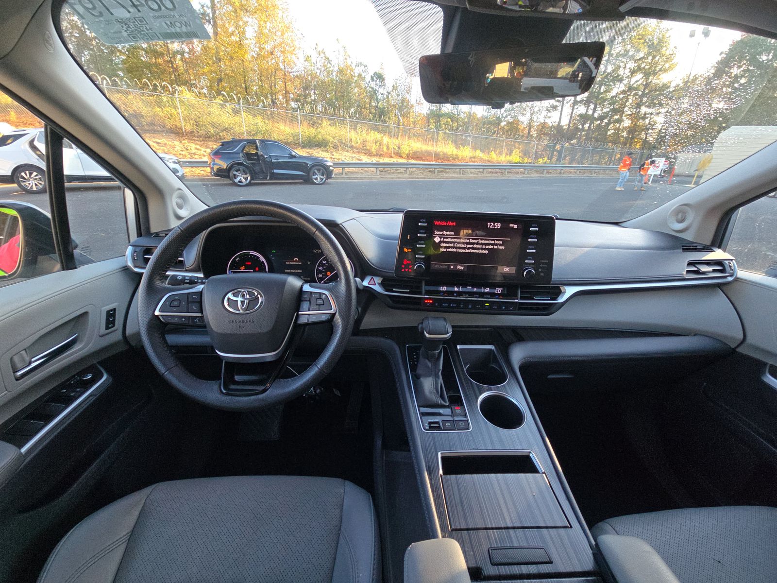 2022 Toyota Sienna Limited FWD