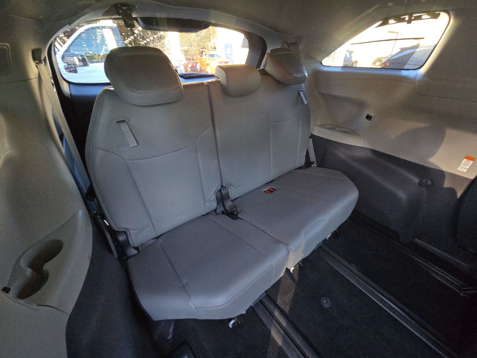 2022 Toyota Sienna Limited FWD