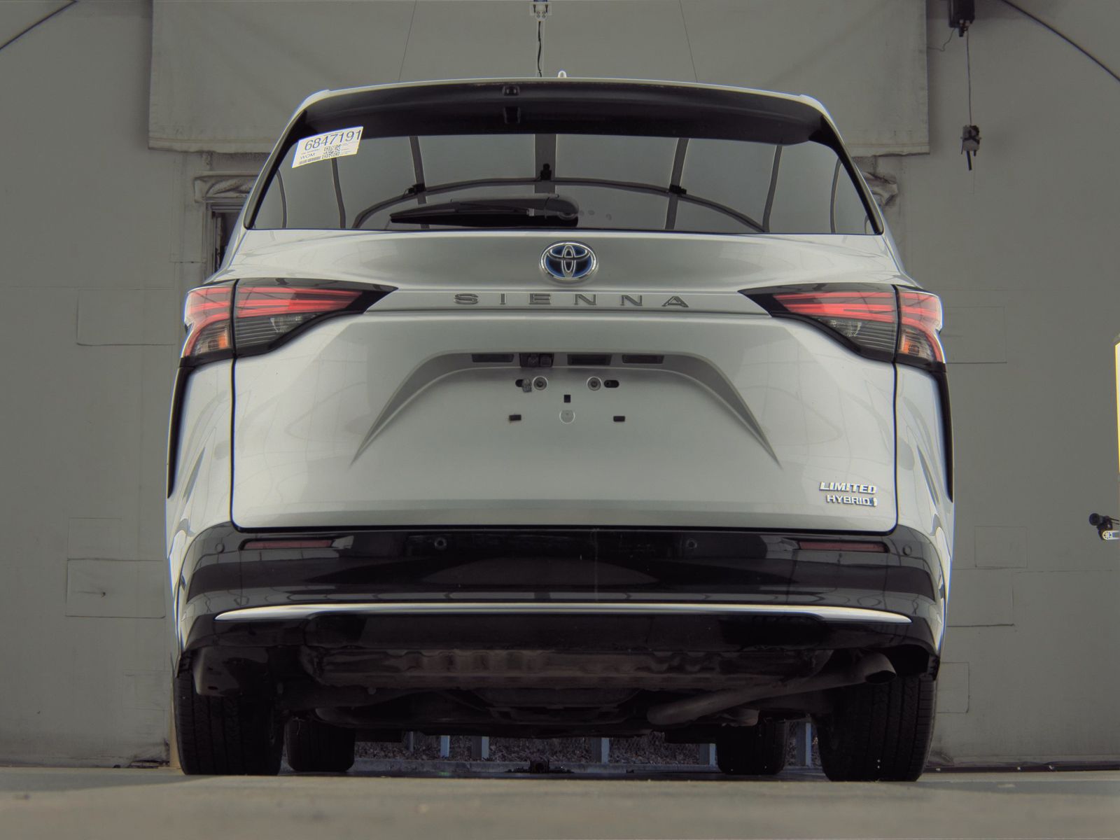 2022 Toyota Sienna Limited FWD