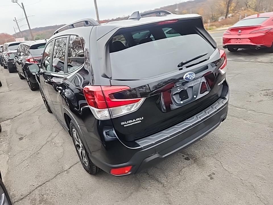 2022 Subaru Forester Premium AWD