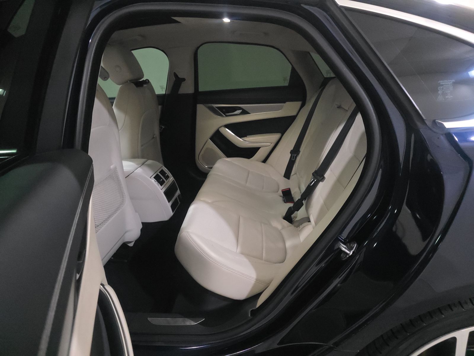 2022 Jaguar XF R-Dynamic SE AWD