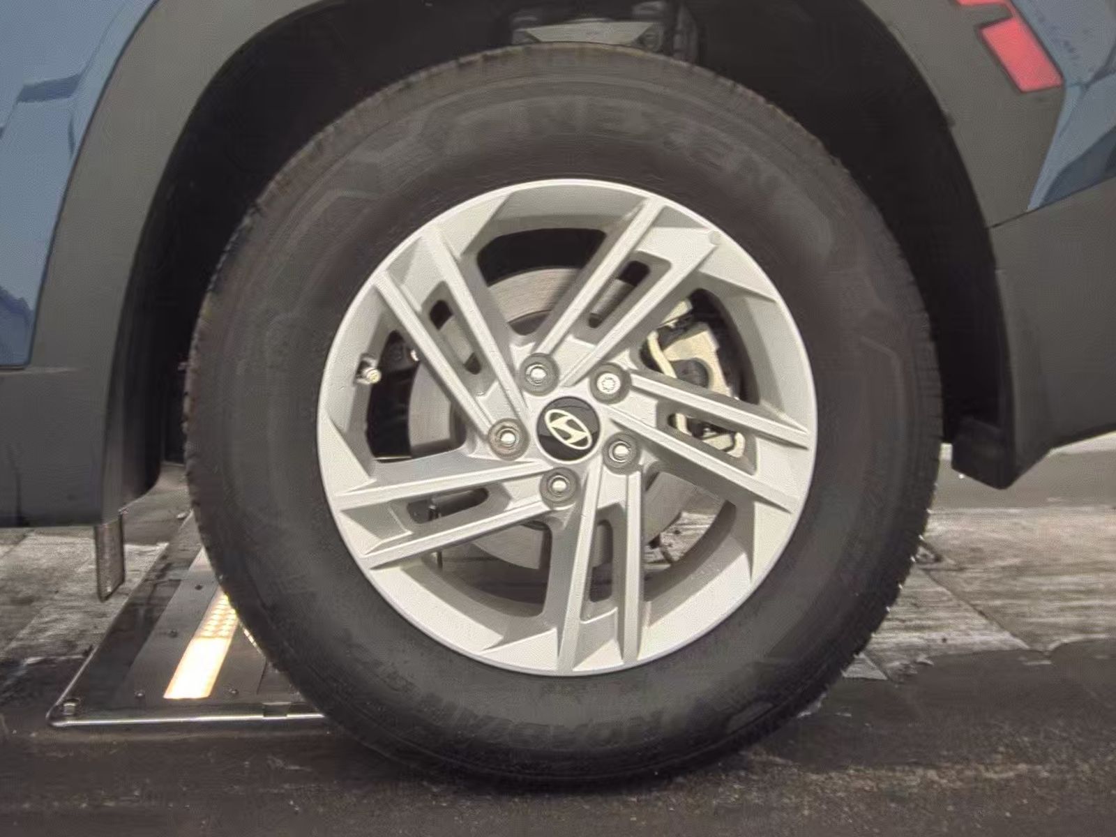 2025 Hyundai Tucson SE FWD