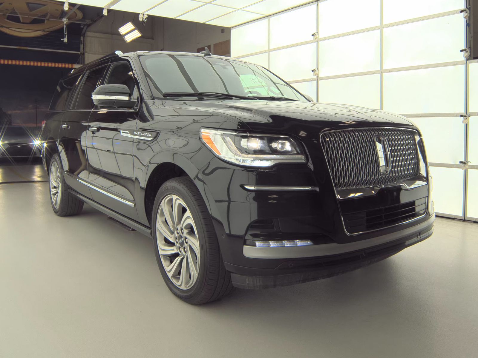 2023 Lincoln Navigator L Reserve AWD