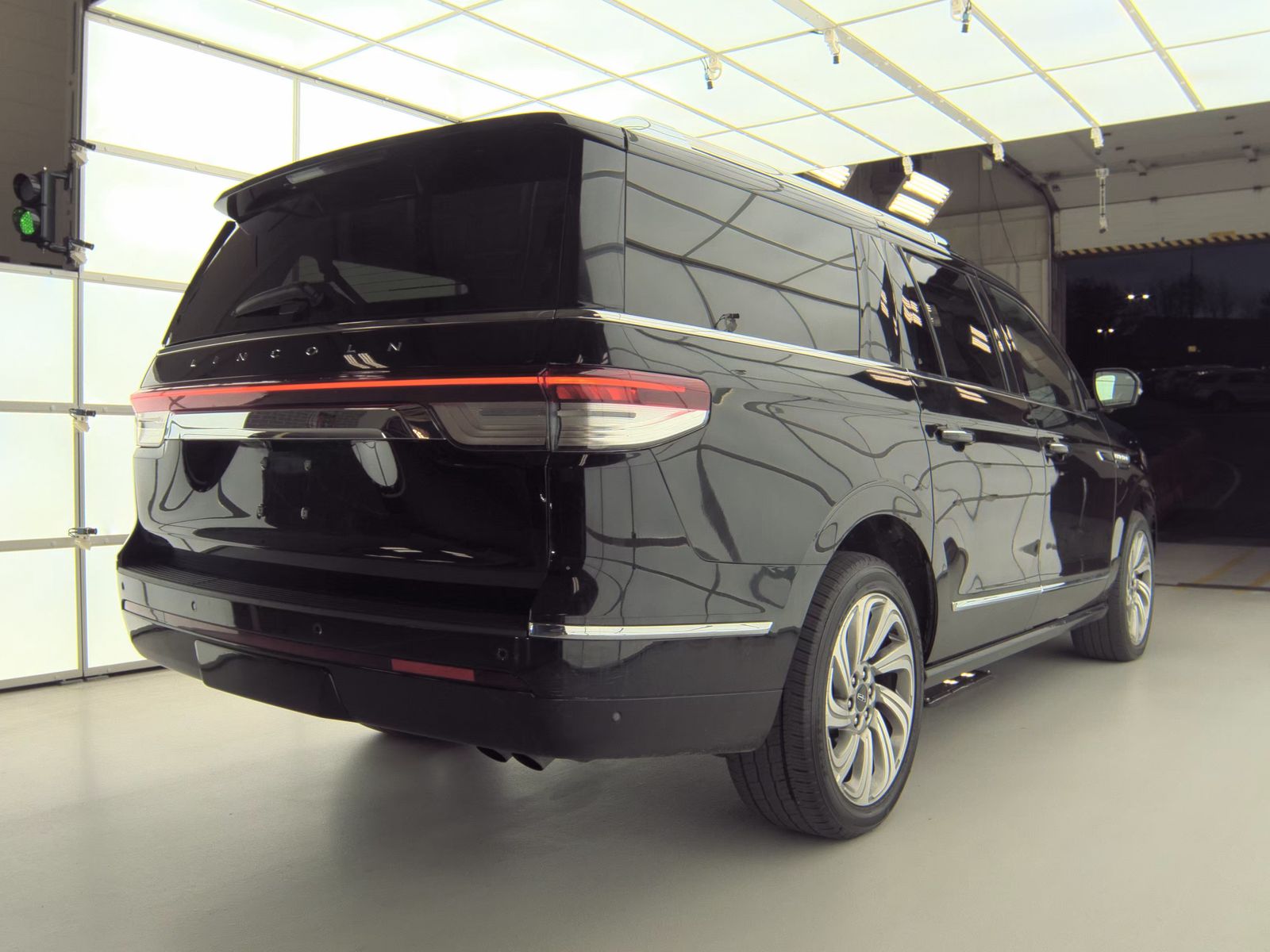2023 Lincoln Navigator L Reserve AWD