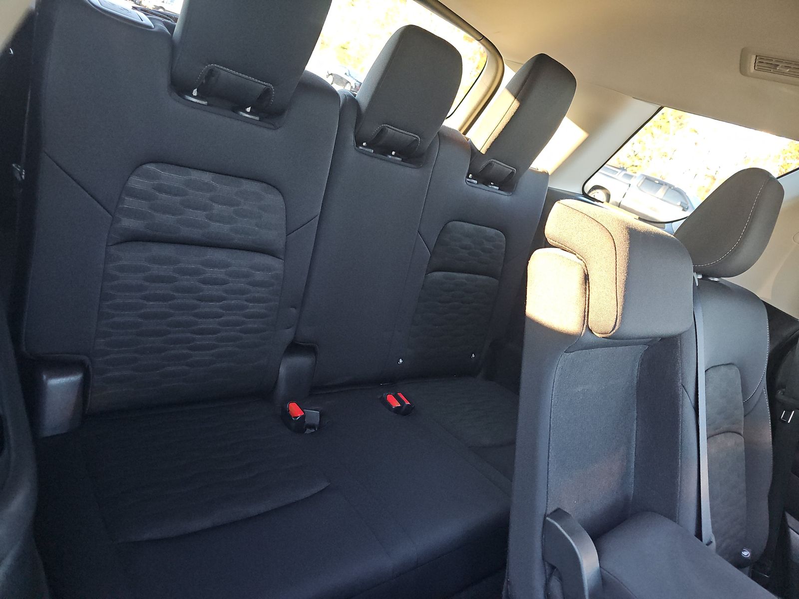 2025 Nissan Pathfinder SV AWD