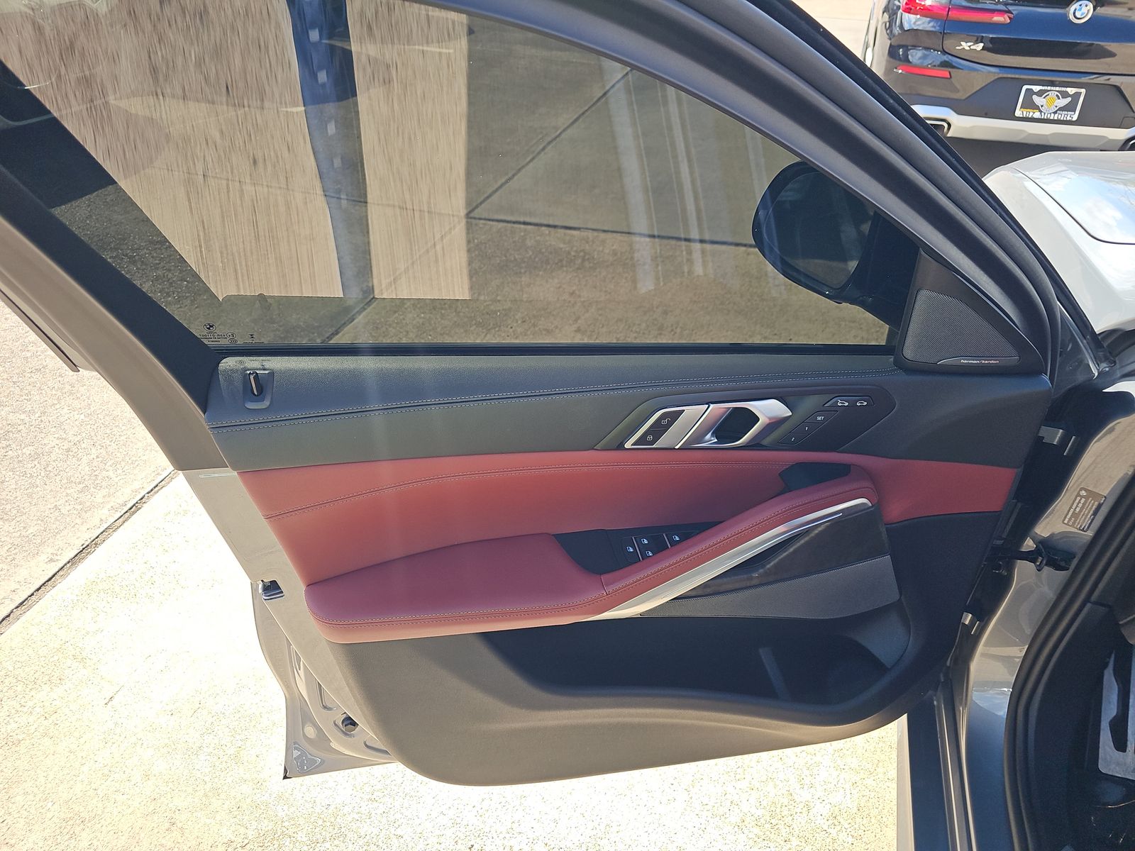 2024 BMW X6 xDrive40i AWD