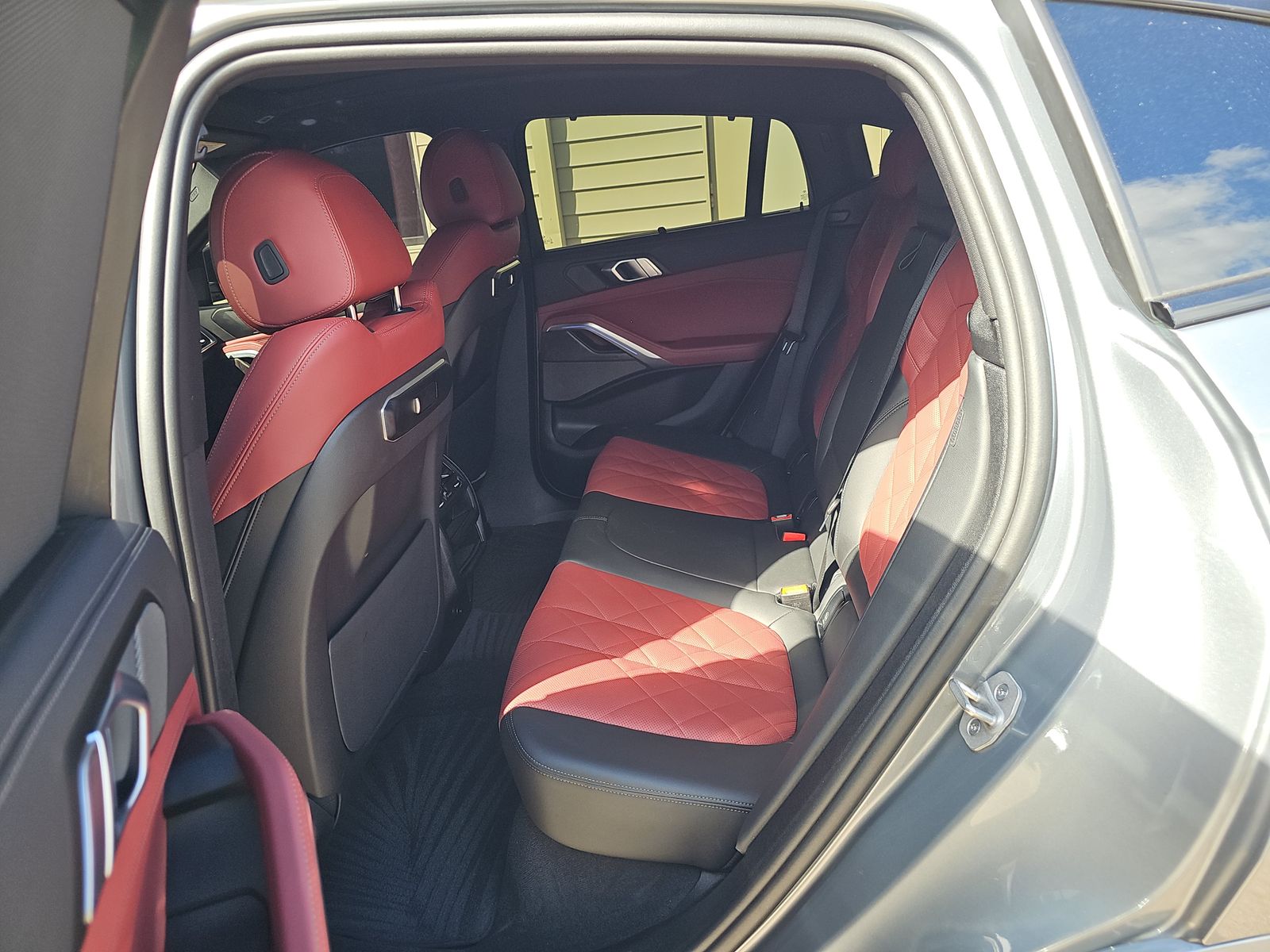 2024 BMW X6 xDrive40i AWD