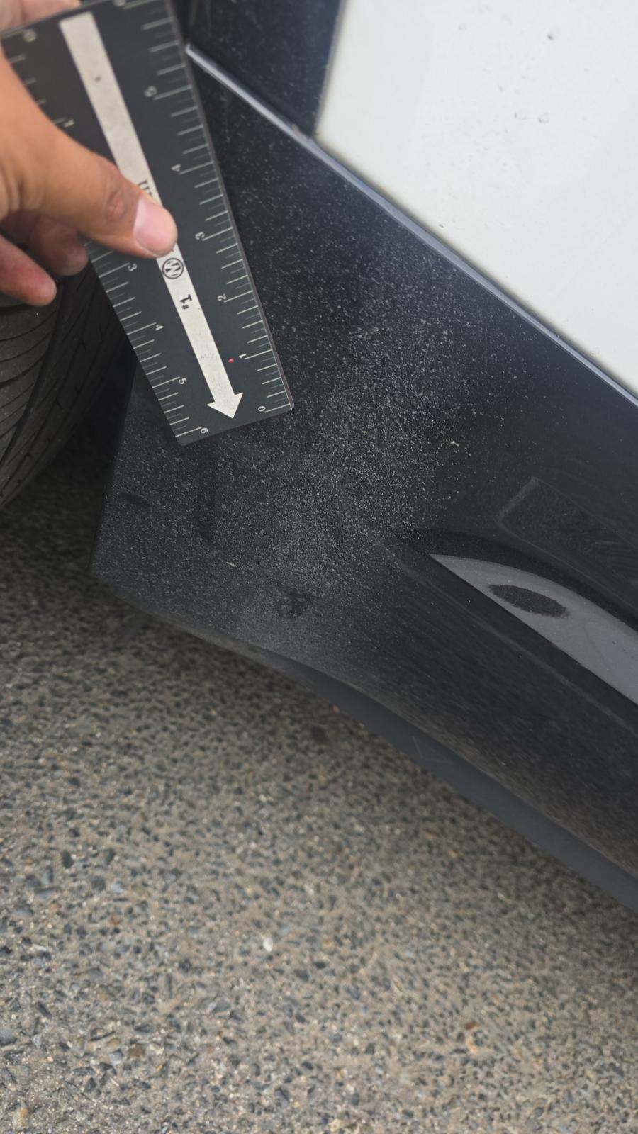 2024 Land Rover Defender 130 X-Dynamic SE AWD