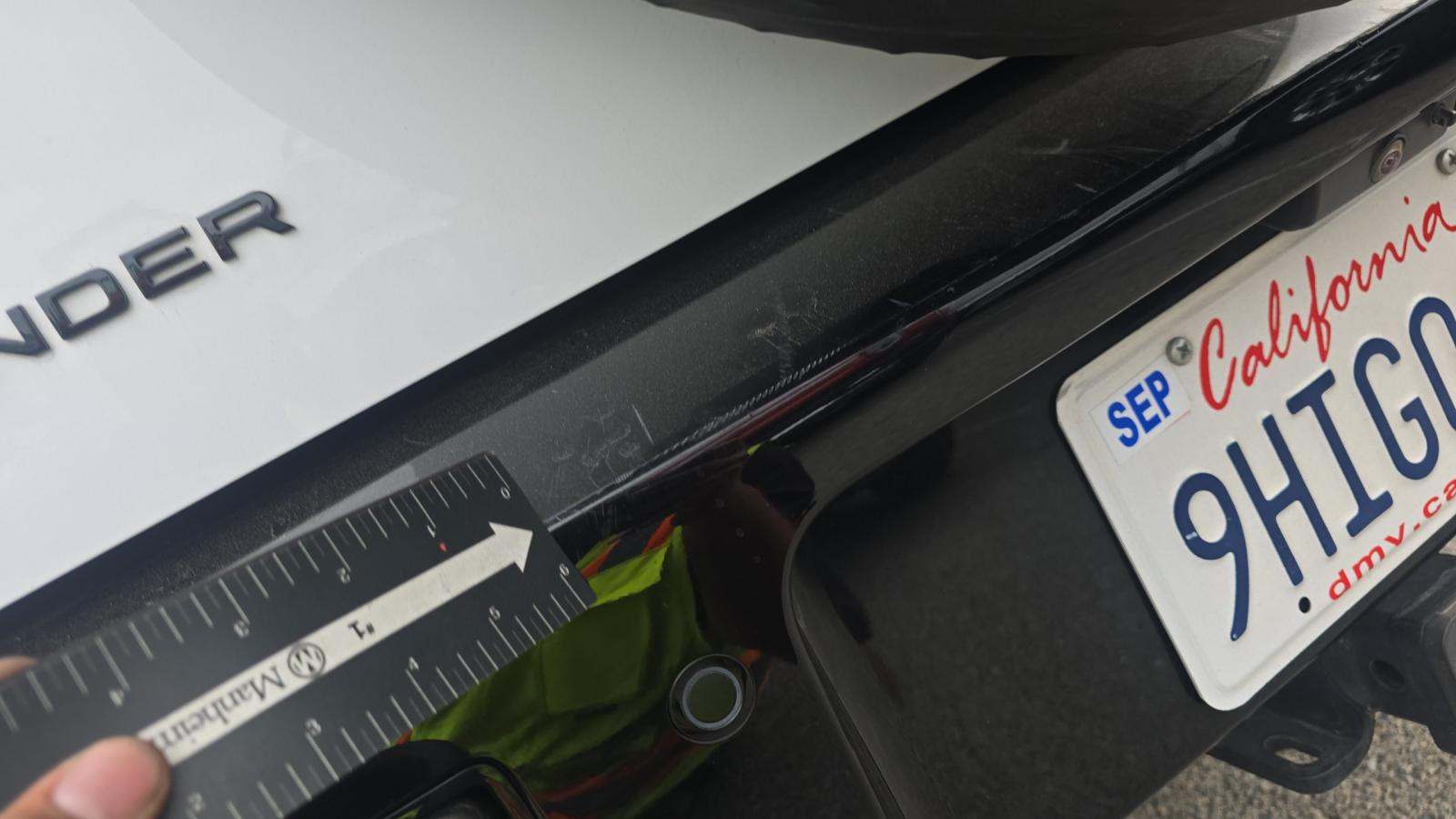 2024 Land Rover Defender 130 X-Dynamic SE AWD