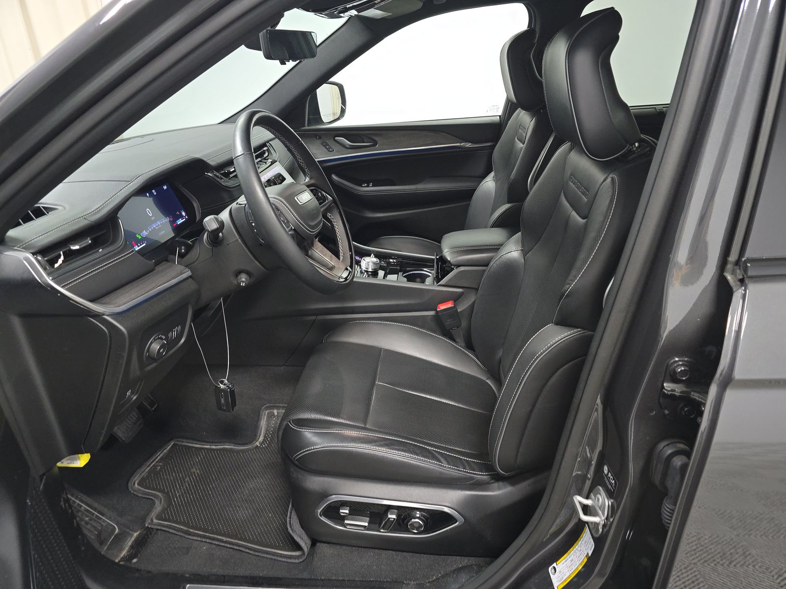 2023 Jeep Grand Cherokee Overland AWD