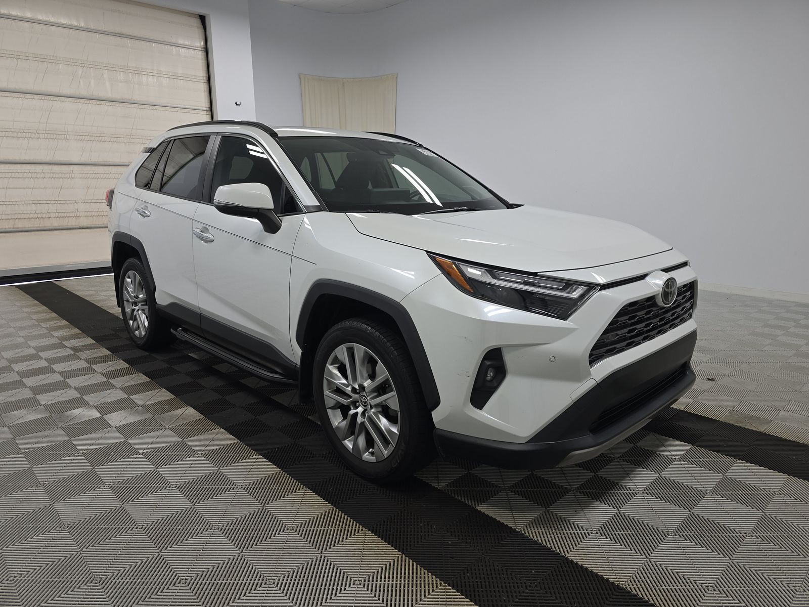 2023 Toyota RAV4 Limited FWD