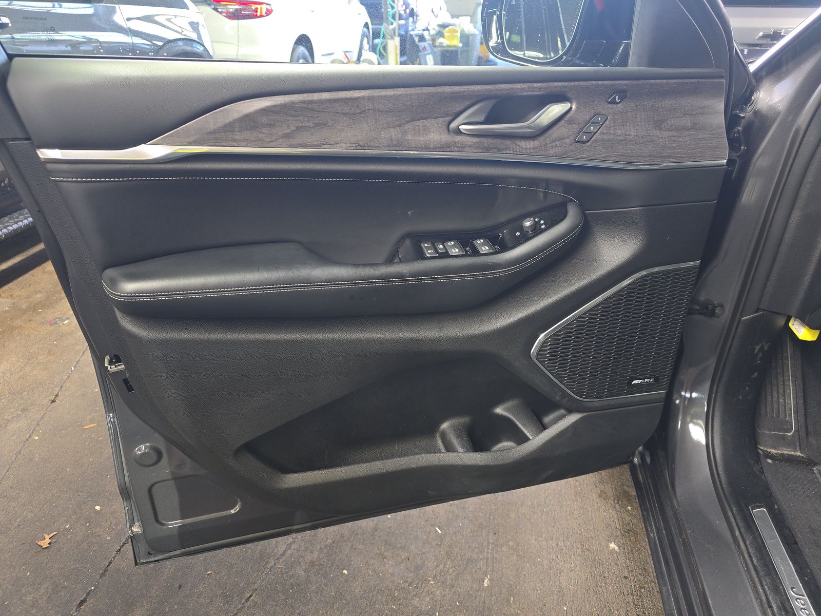 2023 Jeep Grand Cherokee Overland AWD