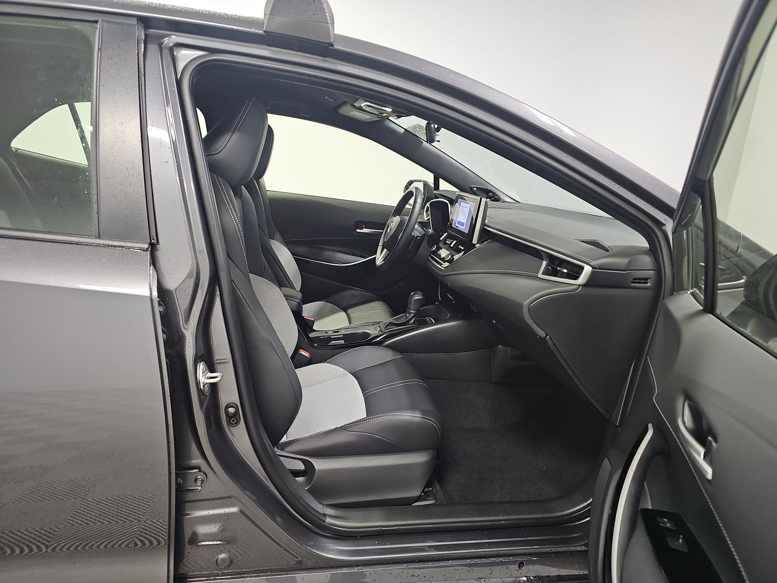 2025 Toyota Corolla XSE FWD