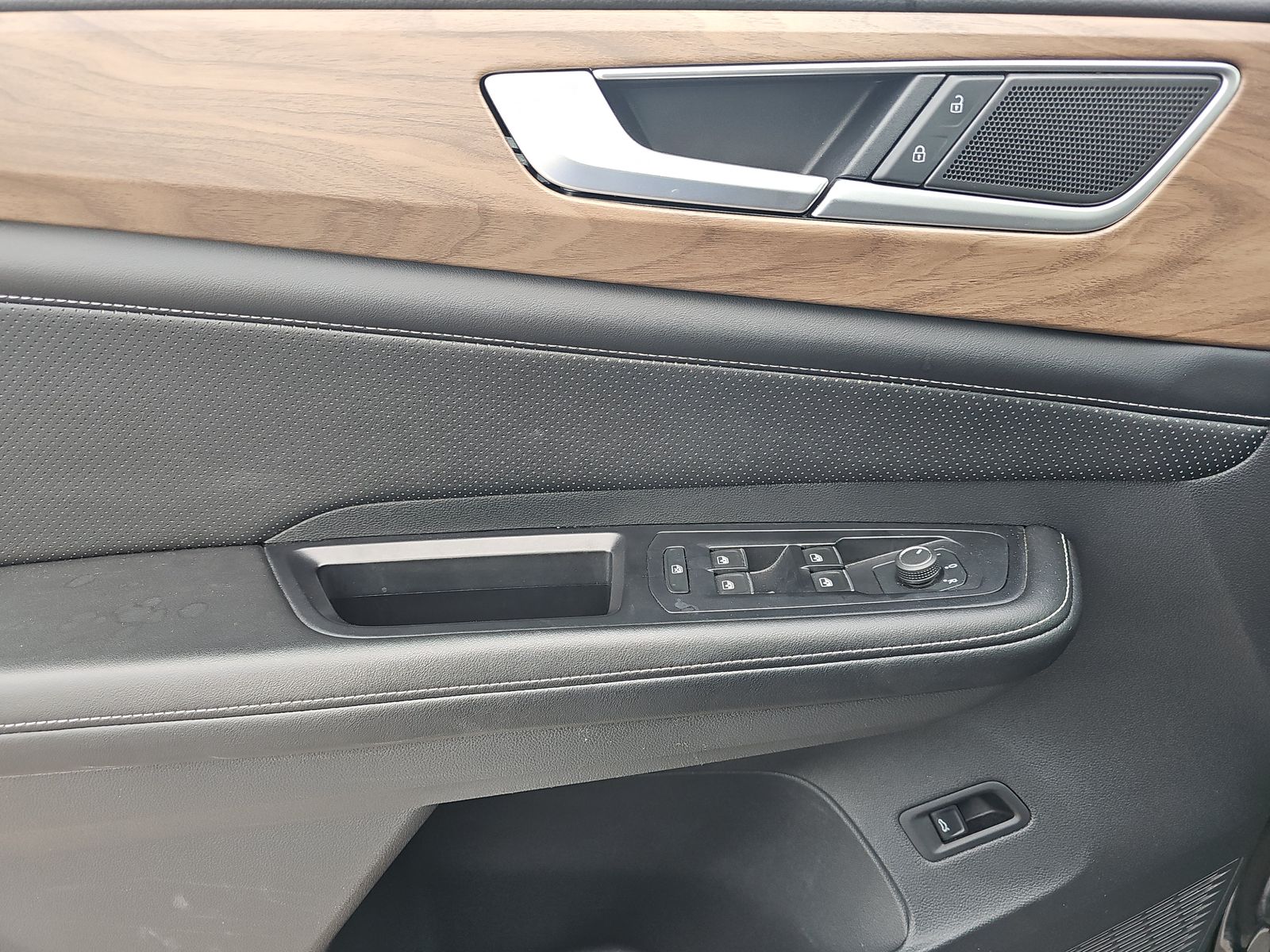 2024 Volkswagen Atlas 2.0T SE FWD