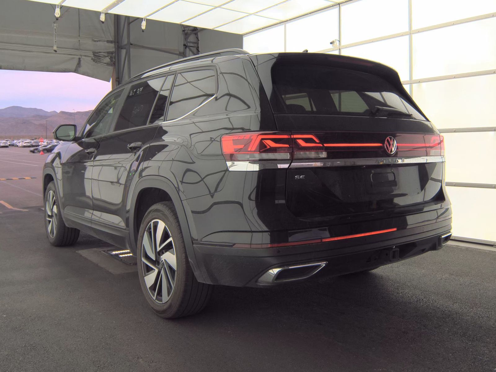 2024 Volkswagen Atlas 2.0T SE FWD