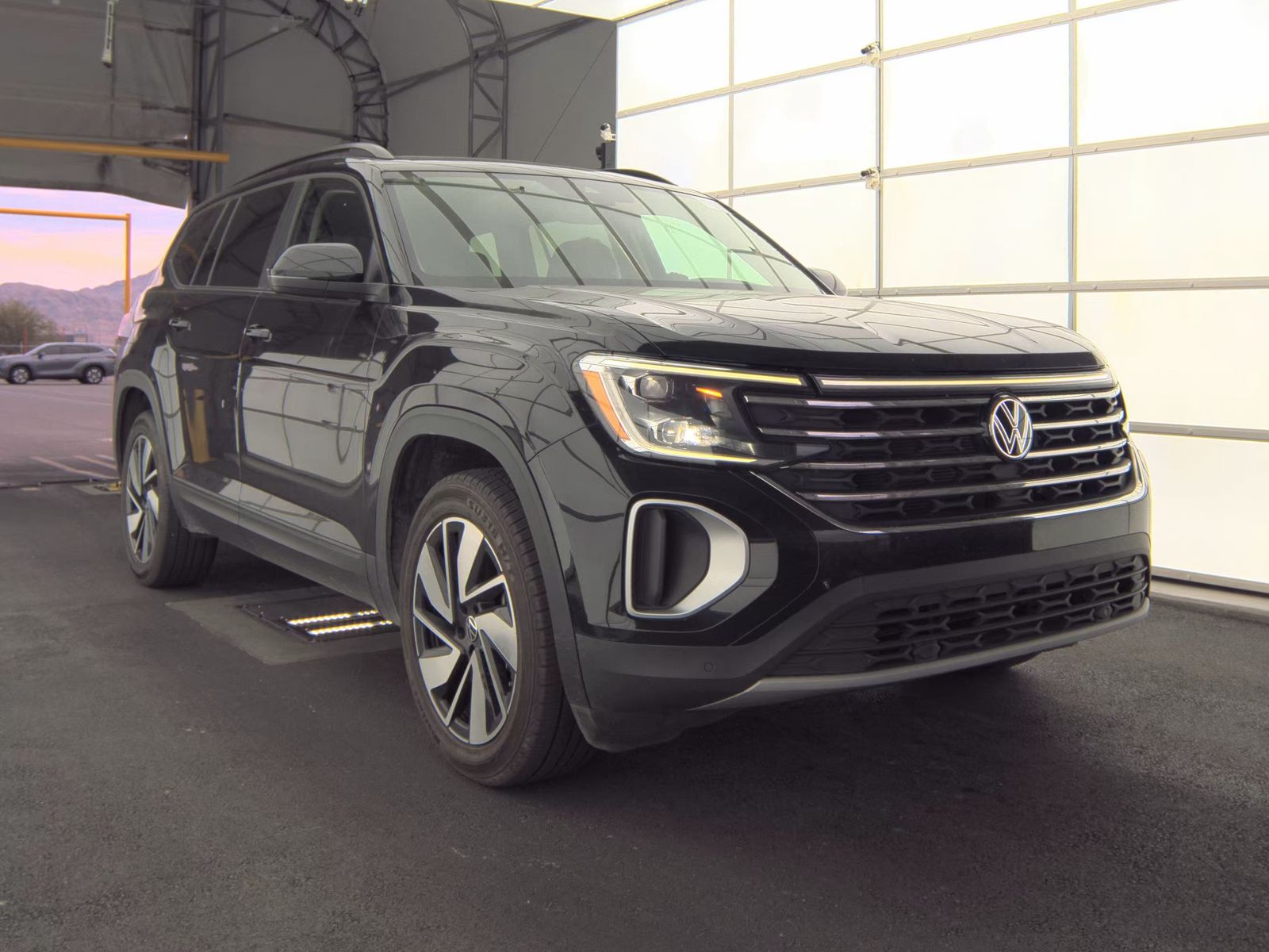 2024 Volkswagen Atlas 2.0T SE FWD