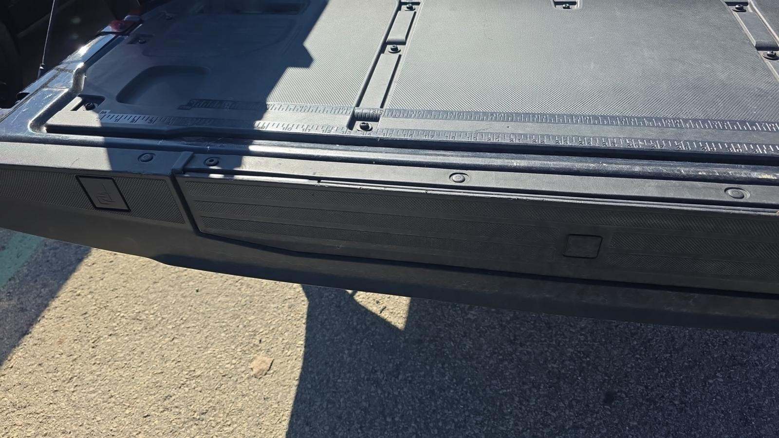 2023 Ford F-150 Lariat AWD