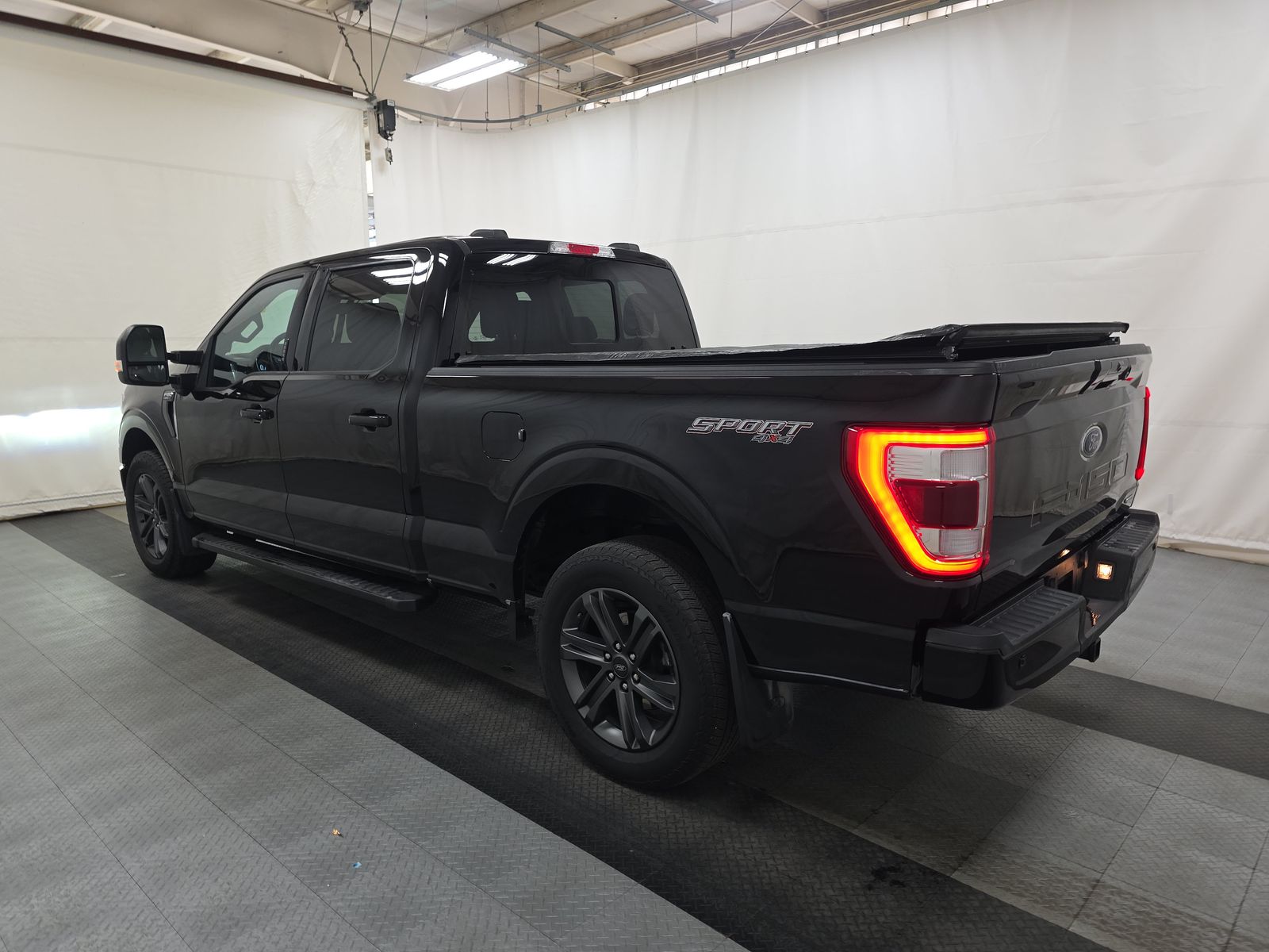 2023 Ford F-150 Lariat AWD