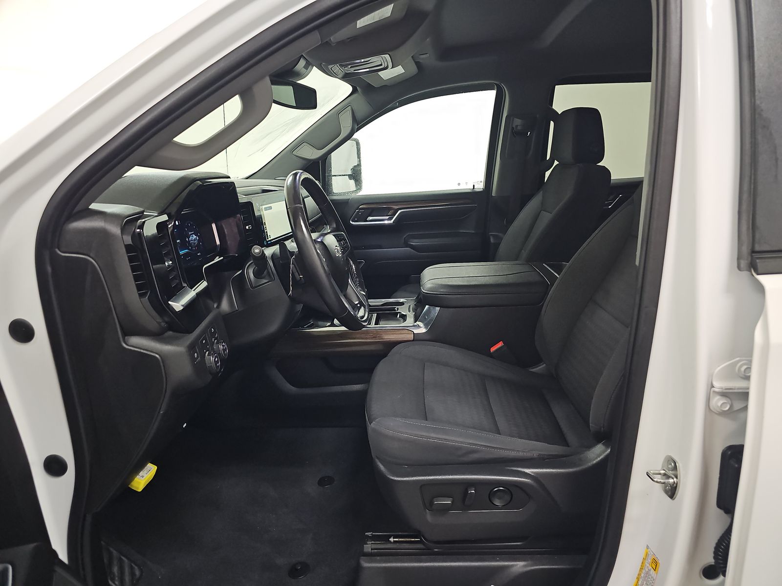 2023 Chevrolet Silverado 1500 RST AWD