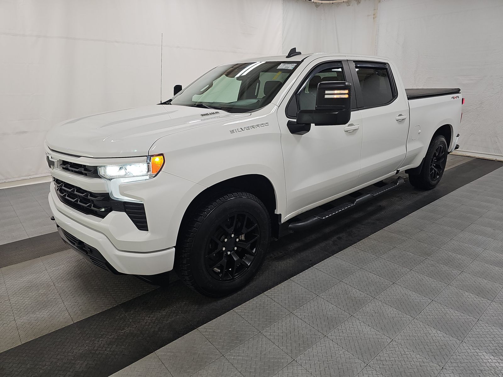 2023 Chevrolet Silverado 1500 RST AWD