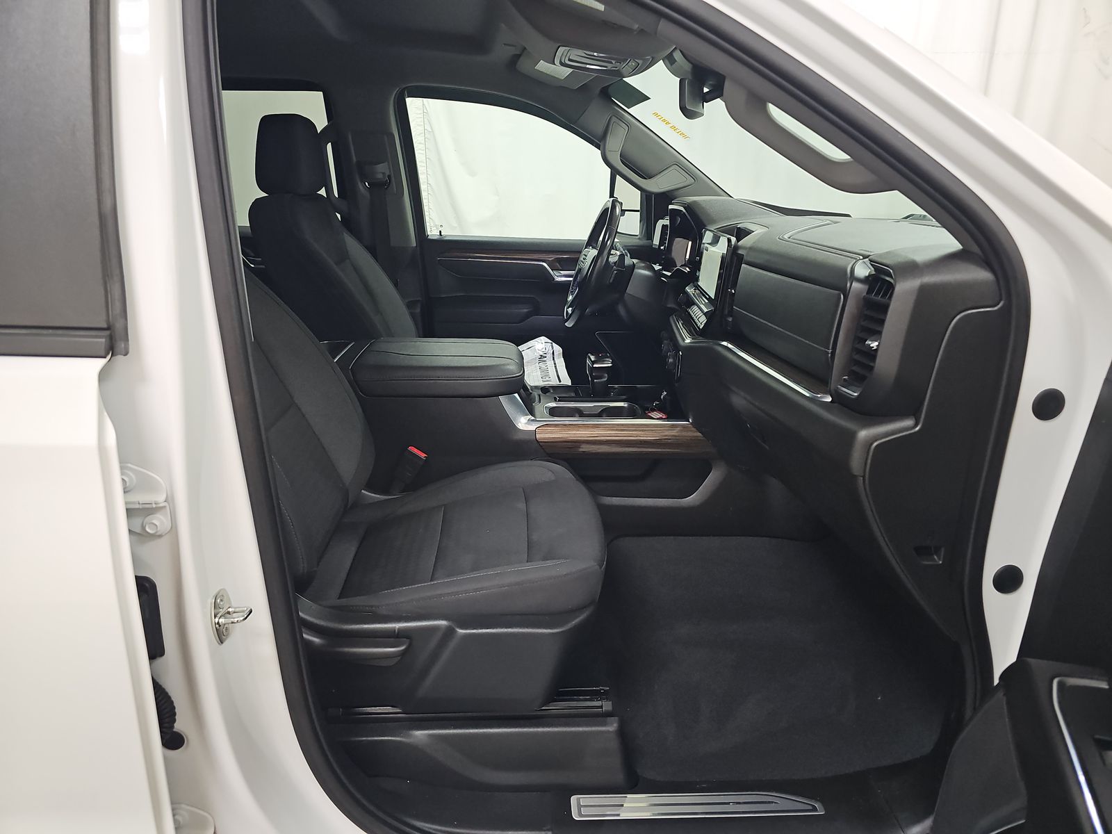 2023 Chevrolet Silverado 1500 RST AWD