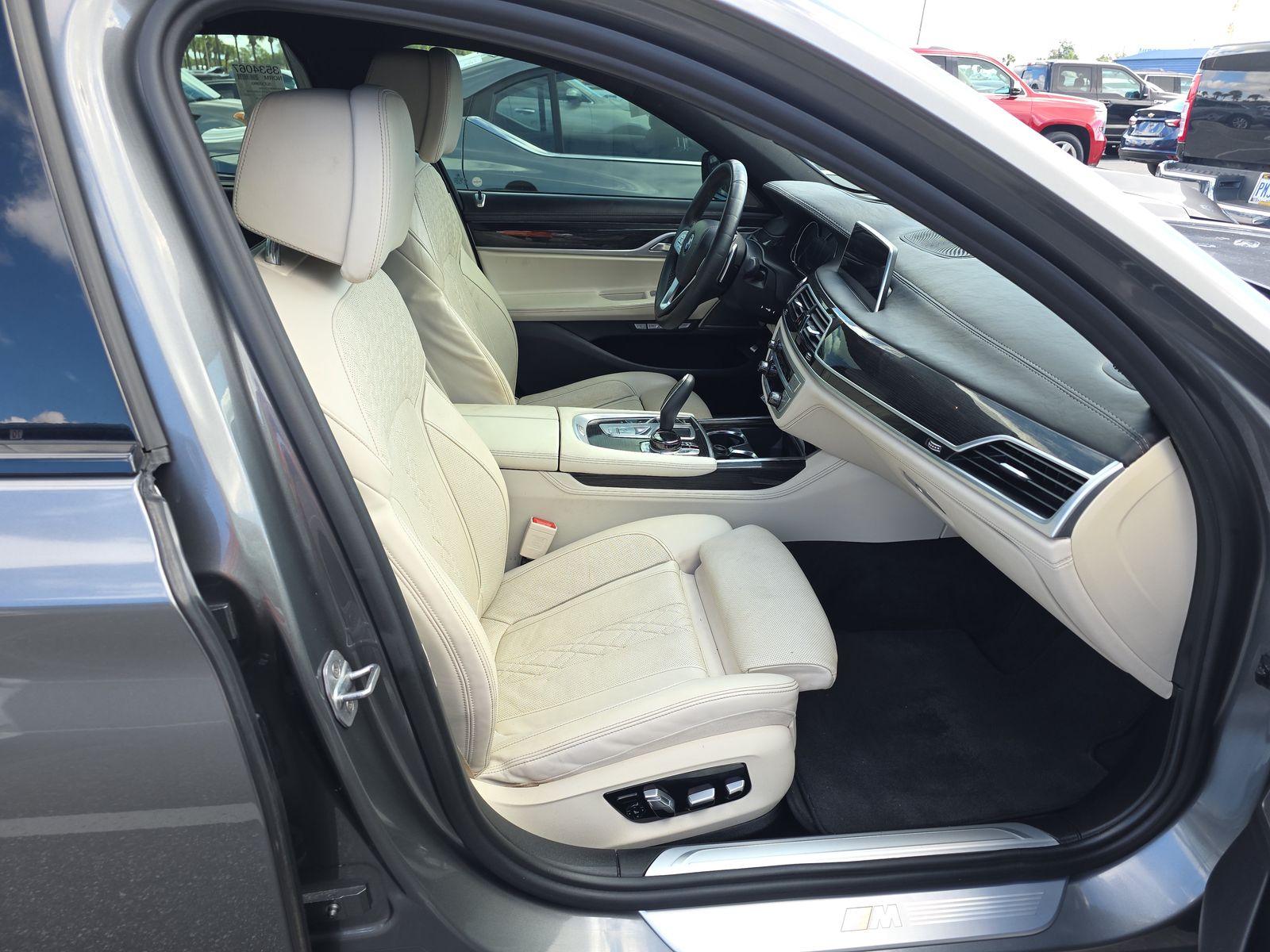 2018 BMW 7 Series 750i RWD