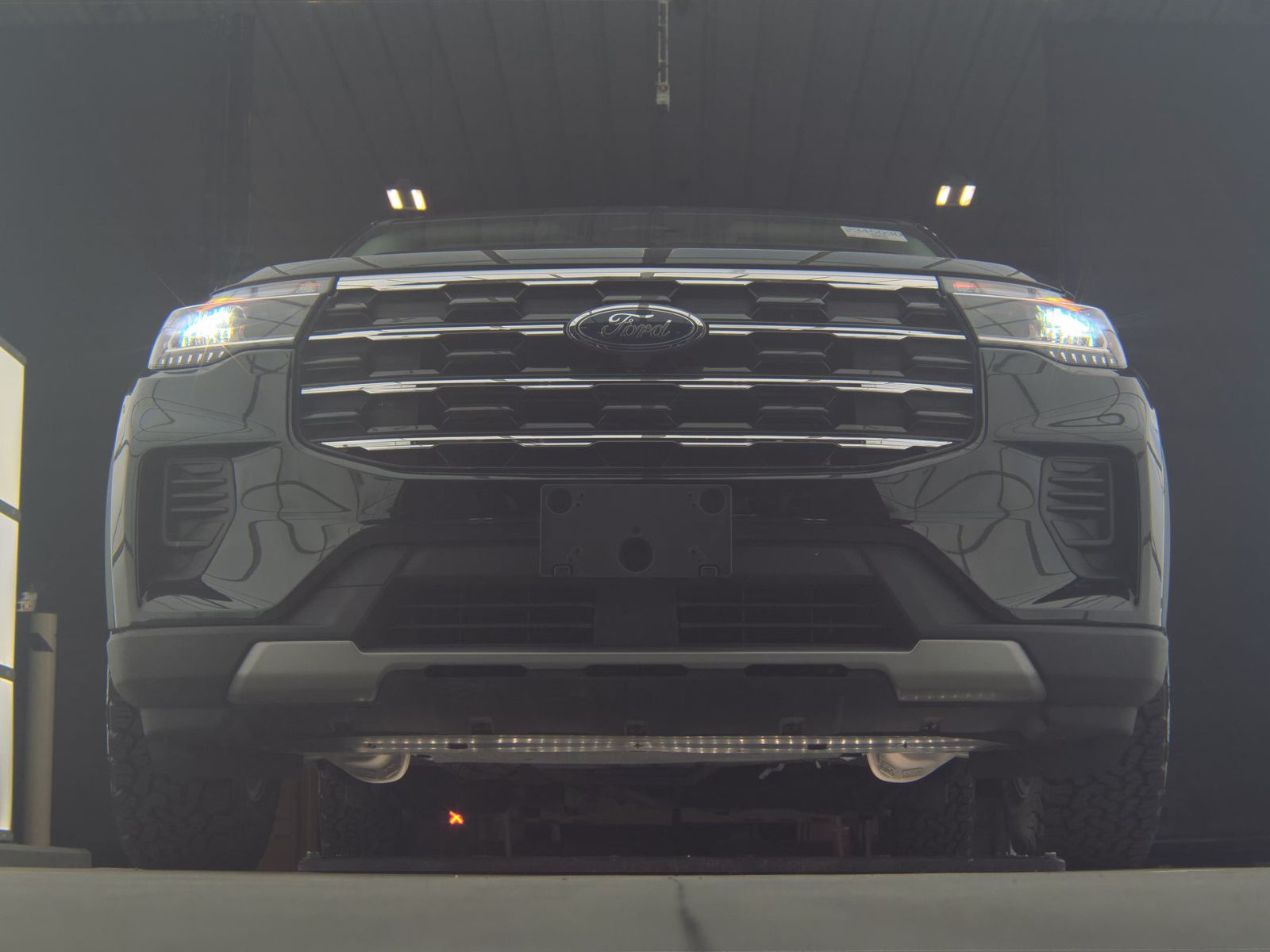 2025 Ford Explorer Active RWD