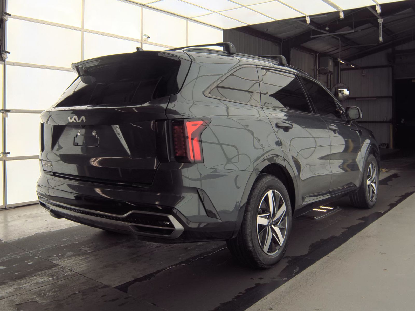 2023 Kia Sorento S FWD