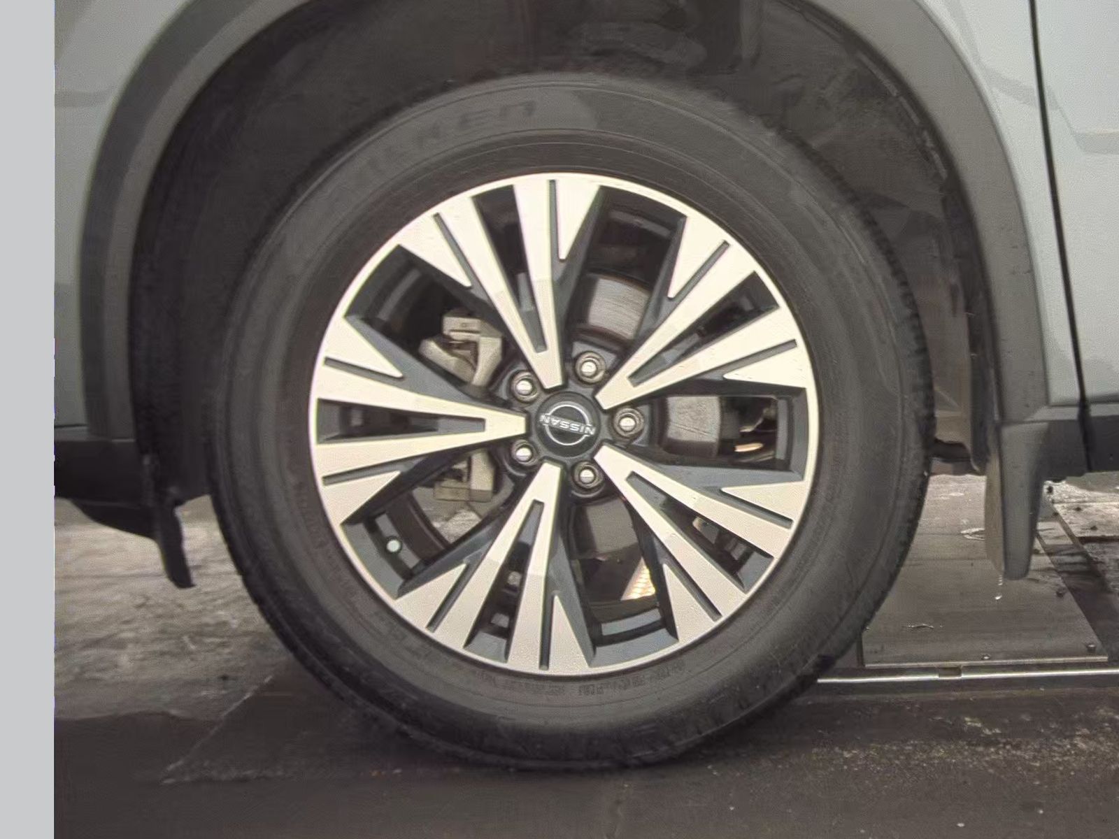 2023 Nissan Rogue SV FWD