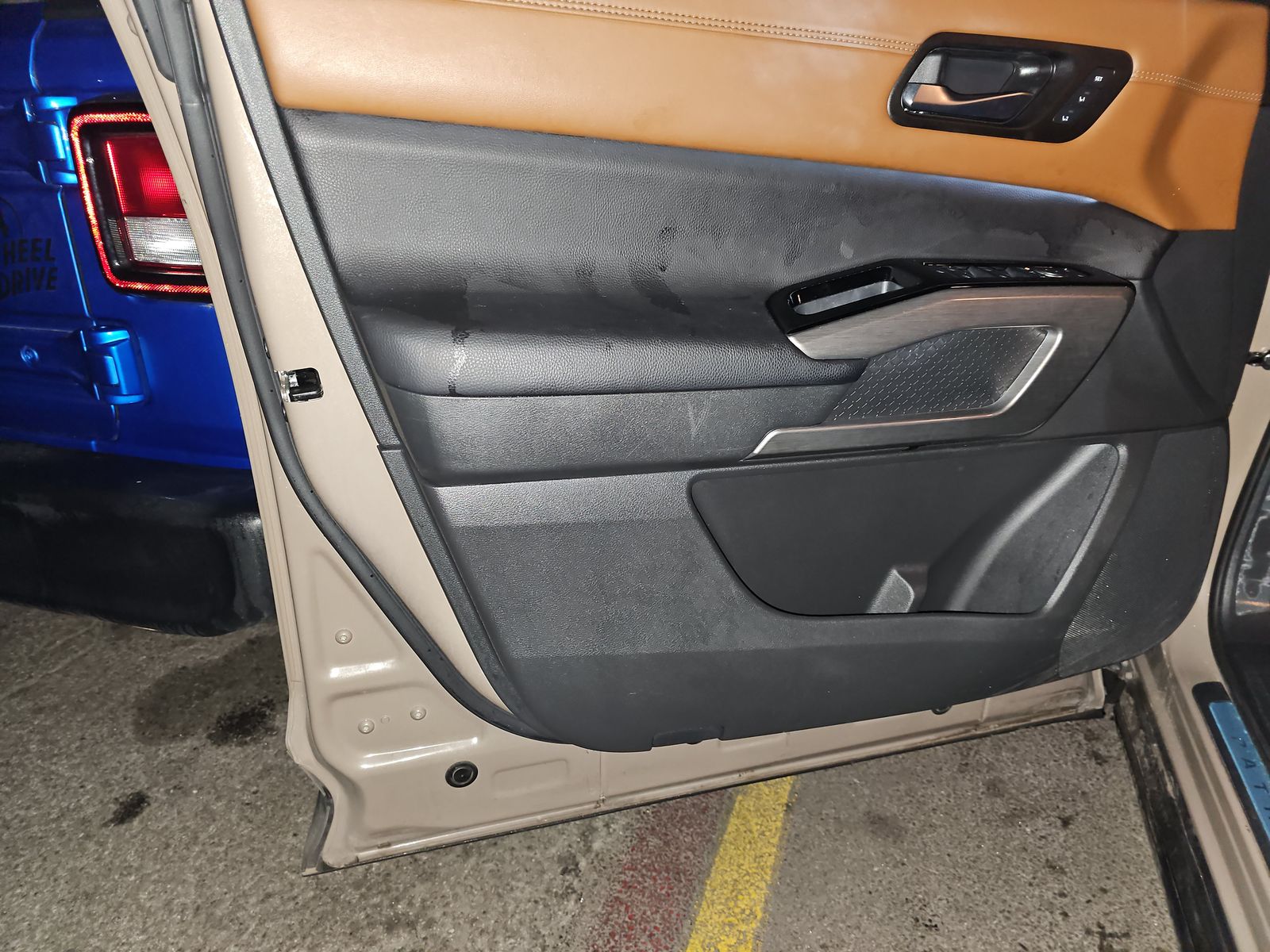 2023 Nissan Pathfinder Platinum FWD