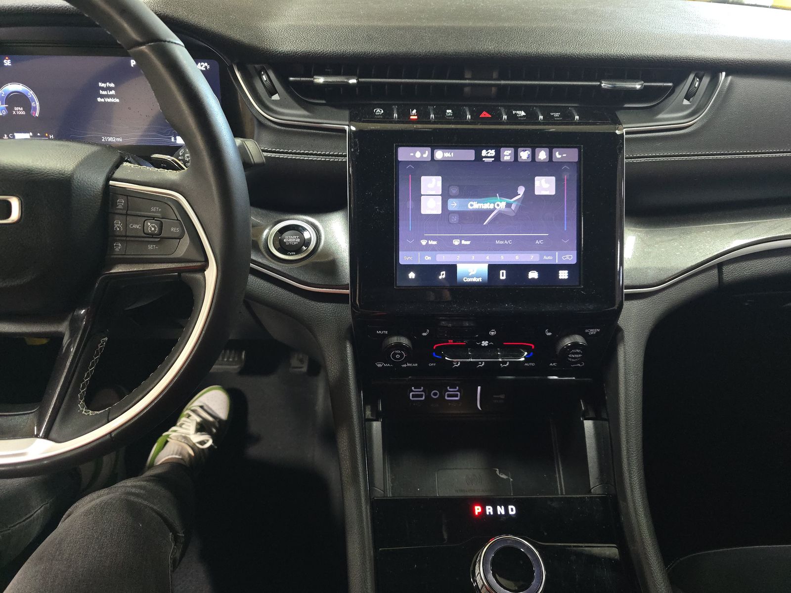 2023 Jeep Grand Cherokee Altitude AWD