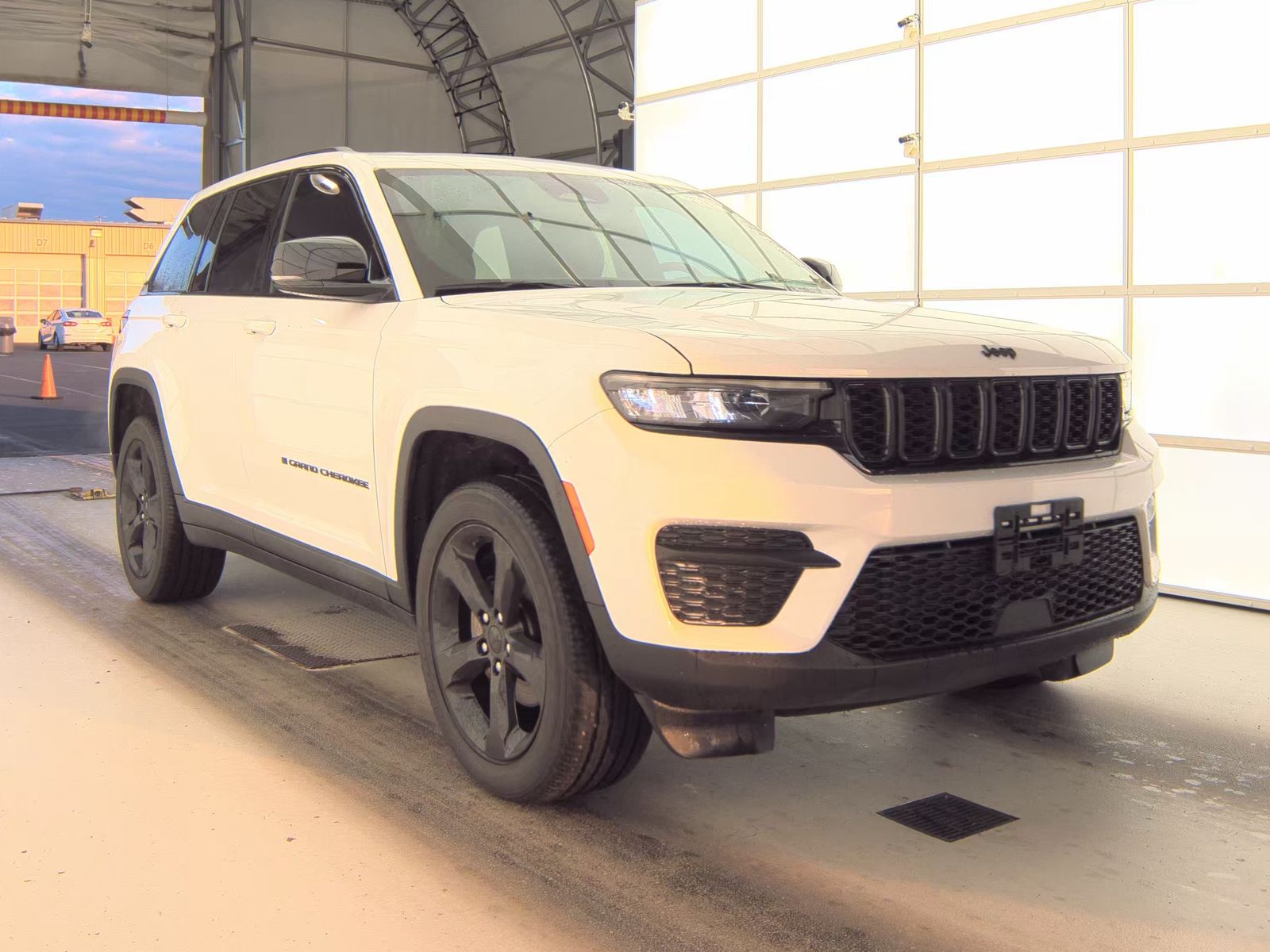 2023 Jeep Grand Cherokee Altitude AWD