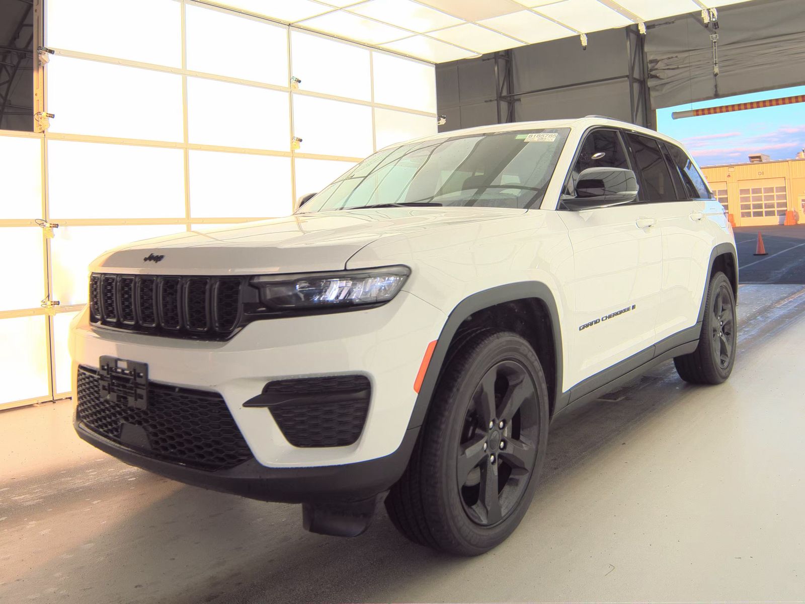 2023 Jeep Grand Cherokee Altitude AWD