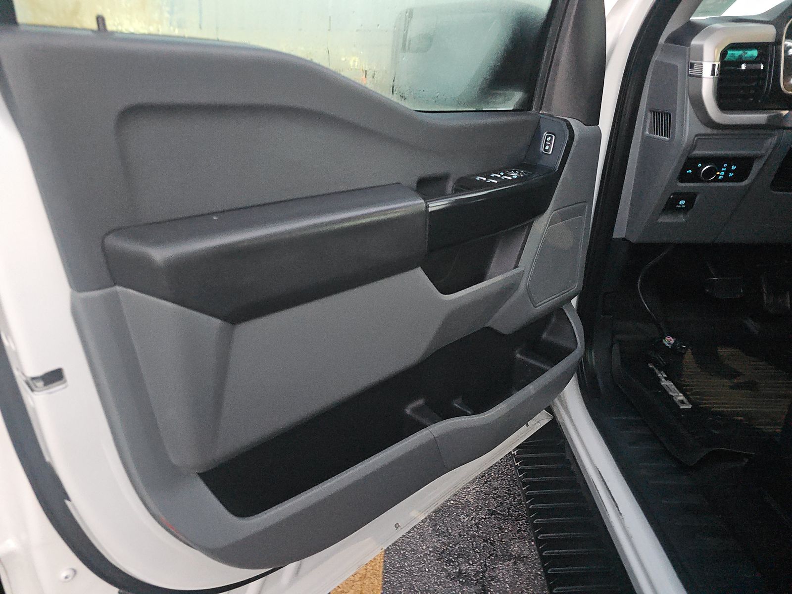 2023 Ford F-150 XL AWD