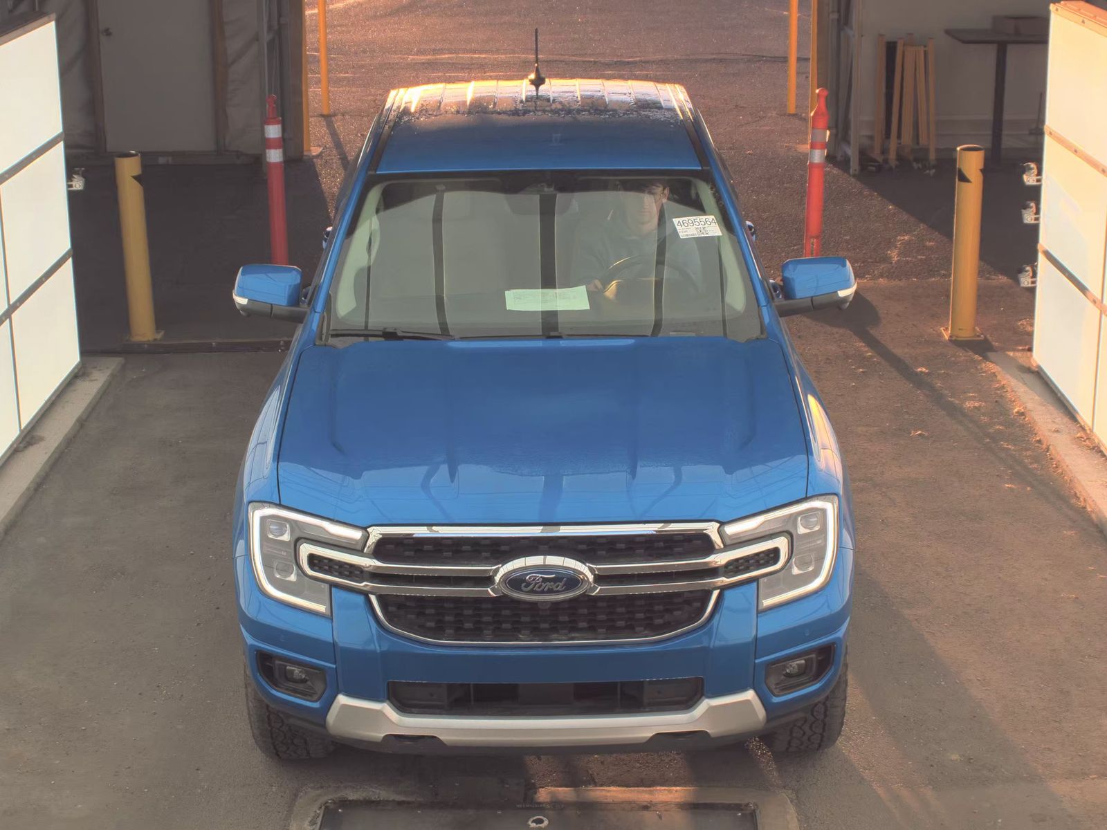 2025 Ford Ranger LARIAT AWD