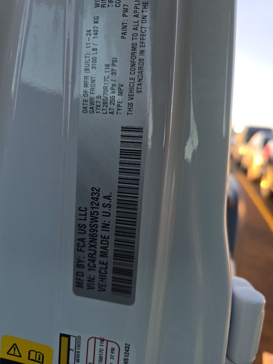 2025 Jeep Wrangler 4xe Willys AWD