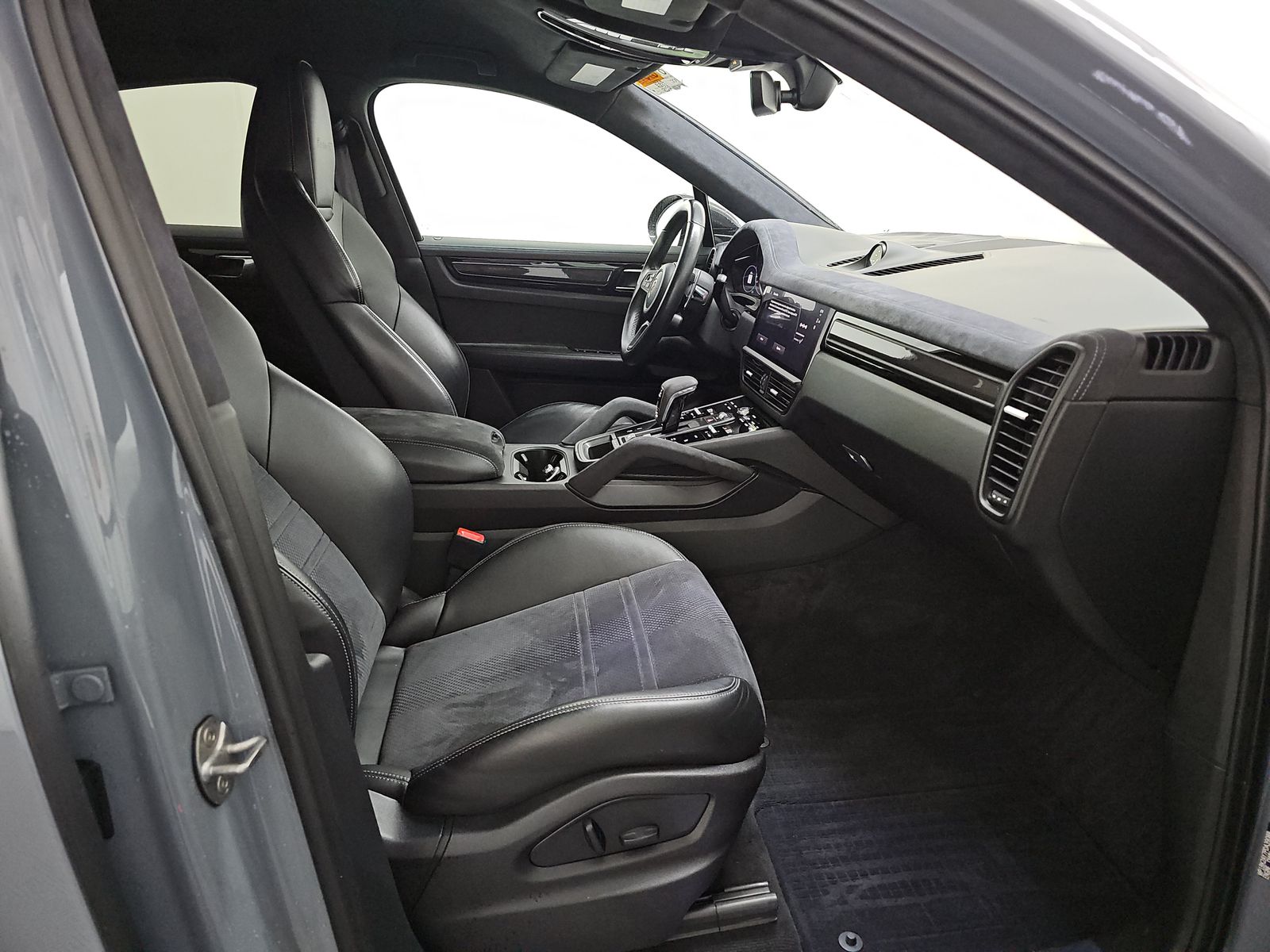 2023 Porsche Cayenne Turbo GT AWD