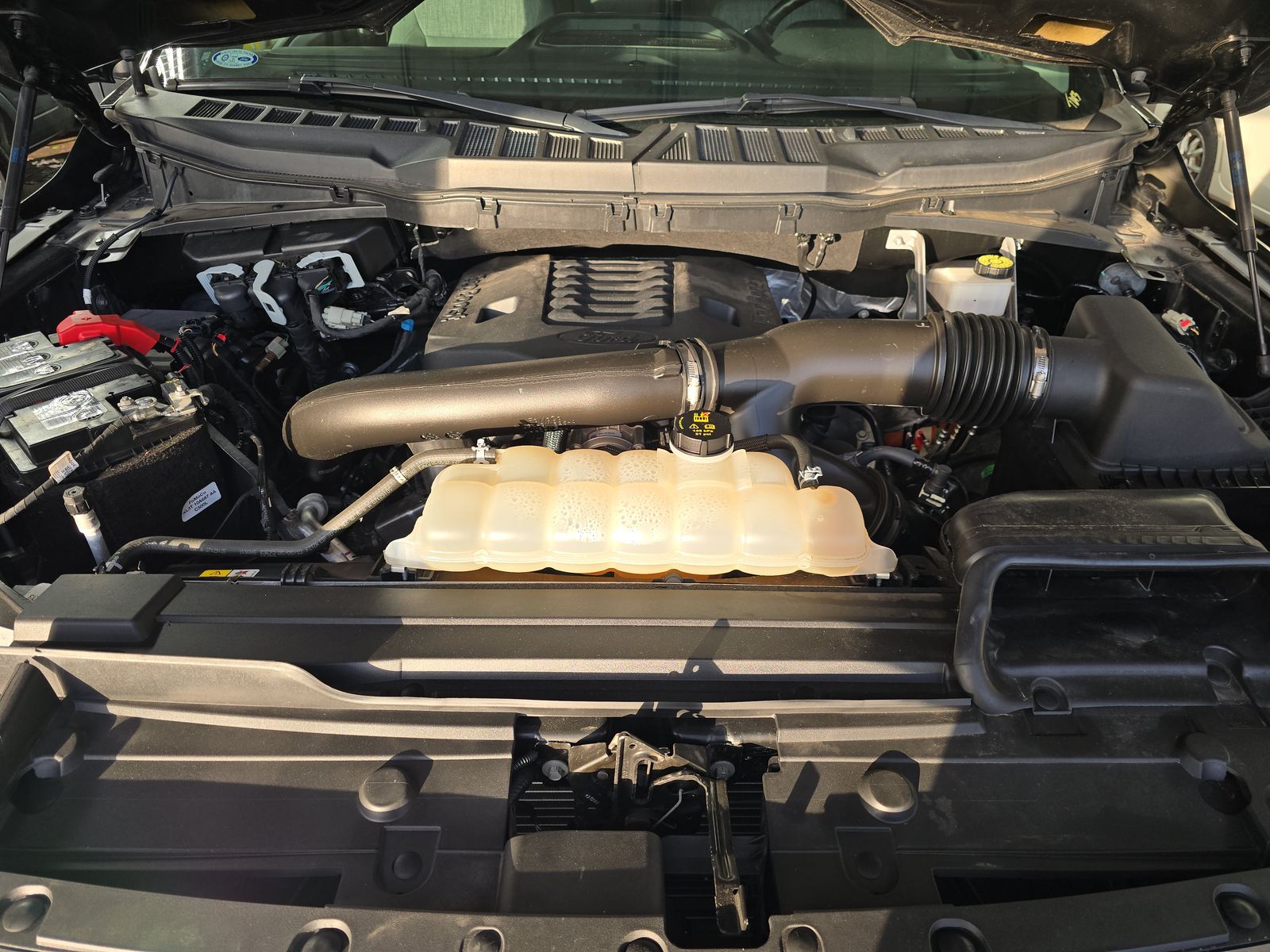 2022 Ford F-150 XLT AWD