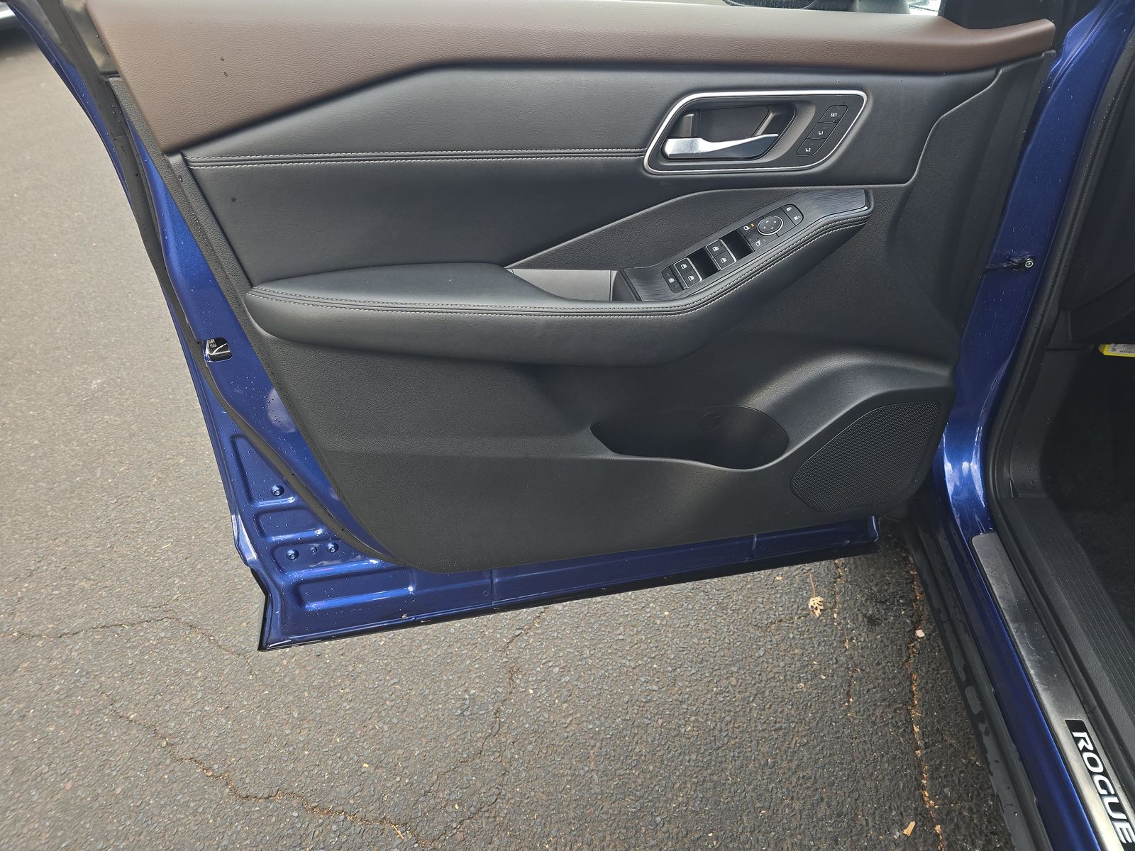 2023 Nissan Rogue Platinum AWD