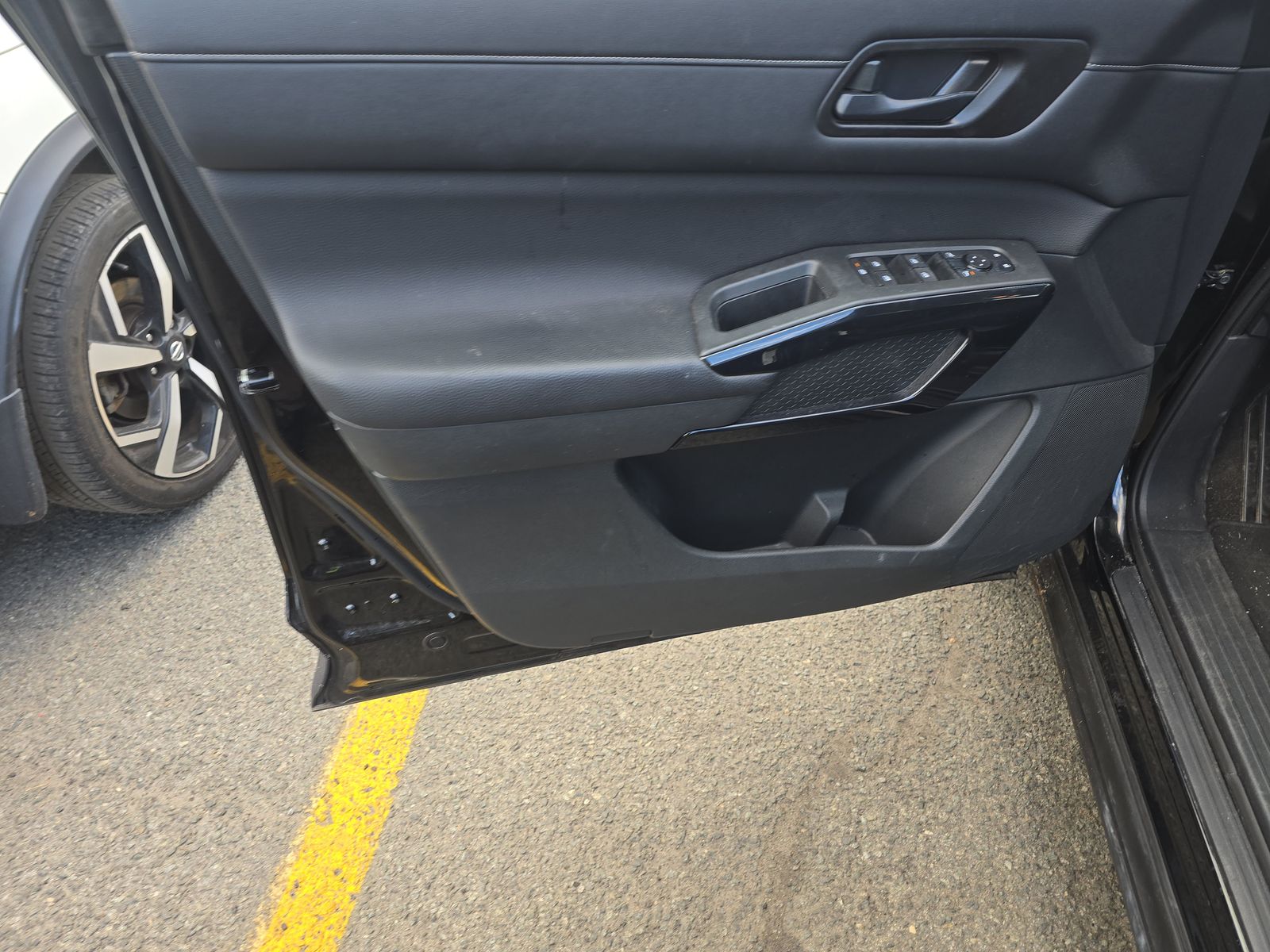 2024 Nissan Pathfinder S AWD