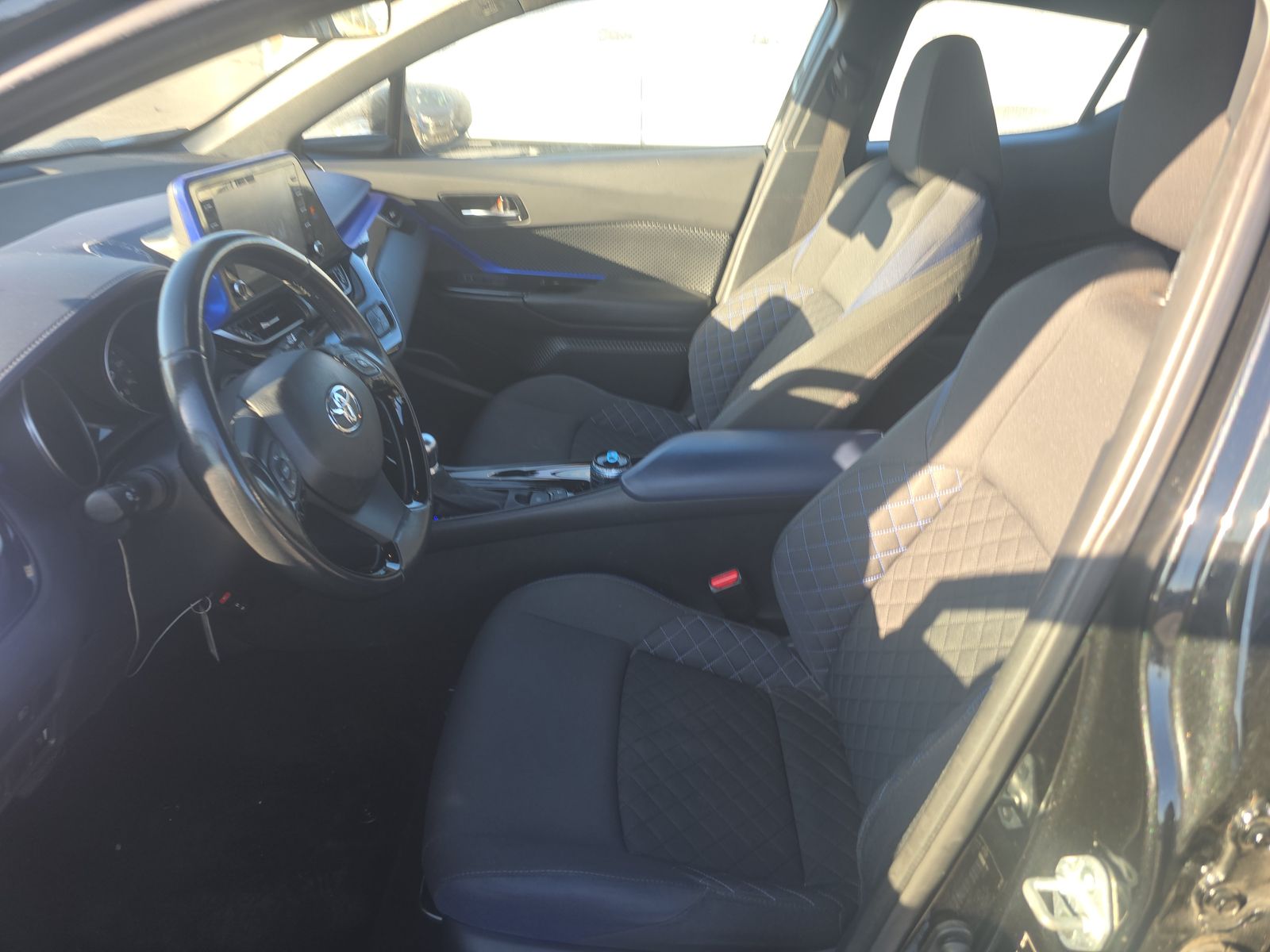 2020 Toyota C-HR XLE FWD