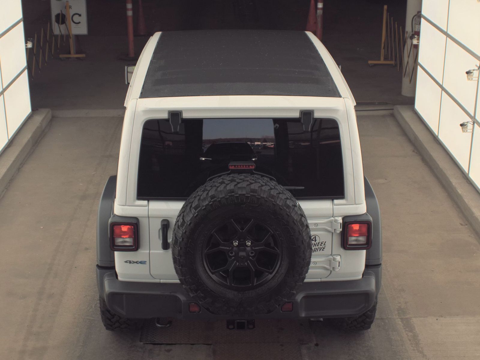 2025 Jeep Wrangler 4xe Willys AWD