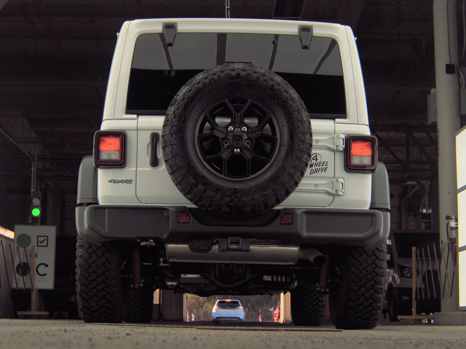 2025 Jeep Wrangler 4xe Willys AWD