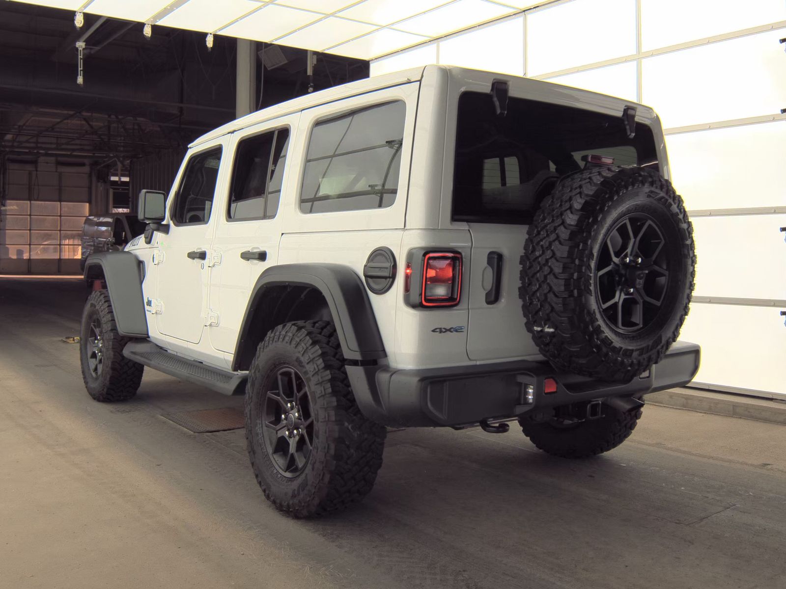 2025 Jeep Wrangler 4xe Willys AWD