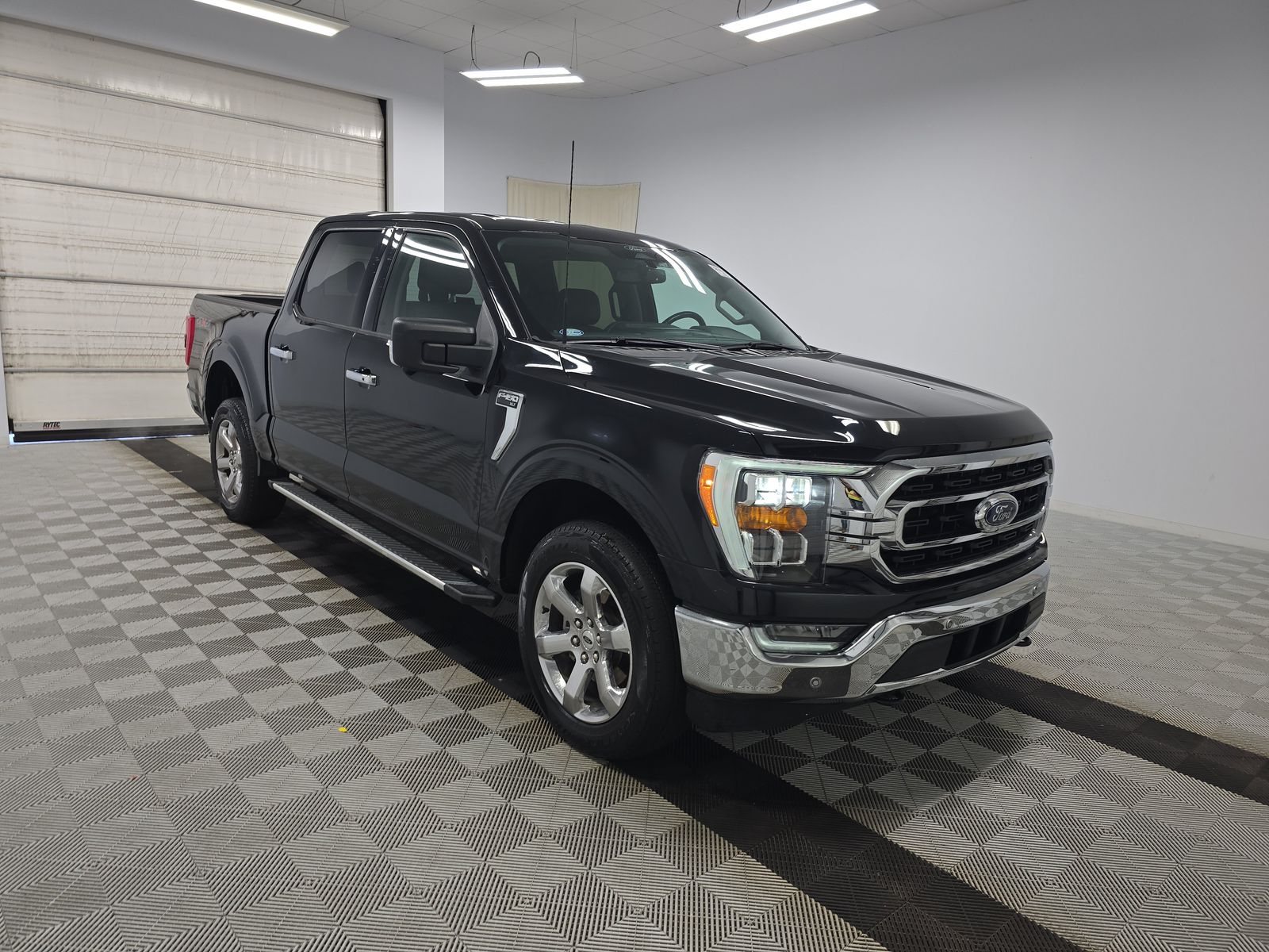 2022 Ford F-150 XLT AWD