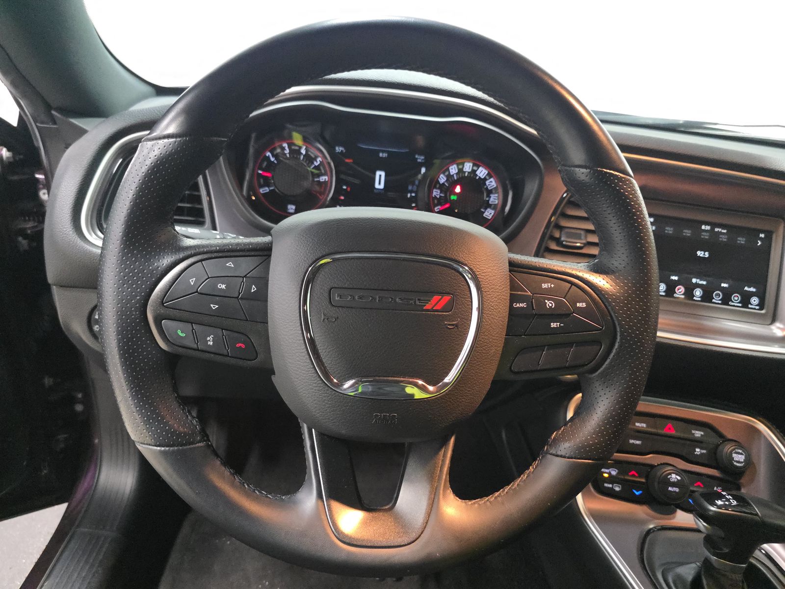 2022 Dodge Challenger SXT RWD