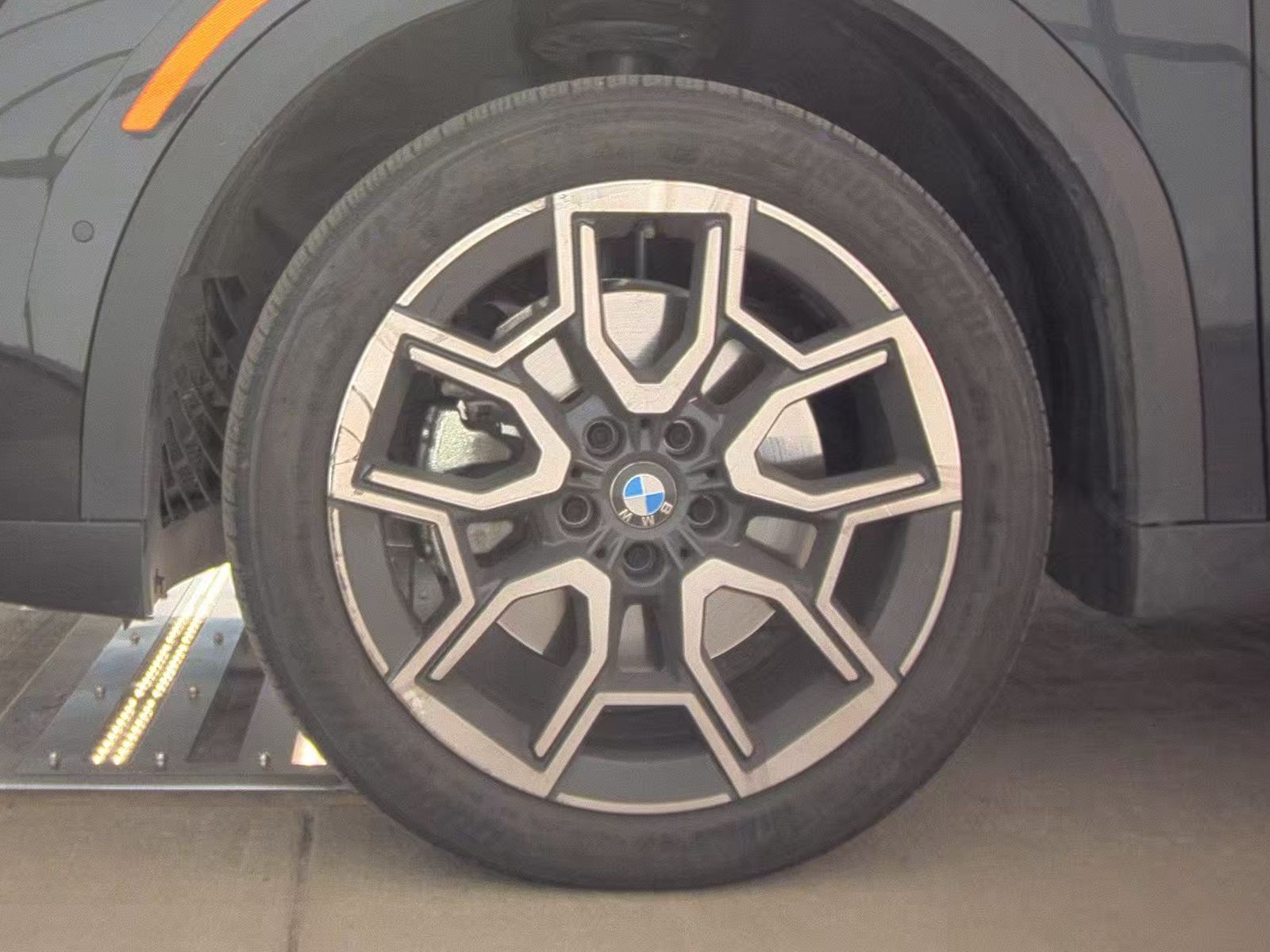 2025 BMW X2 xDrive28i AWD